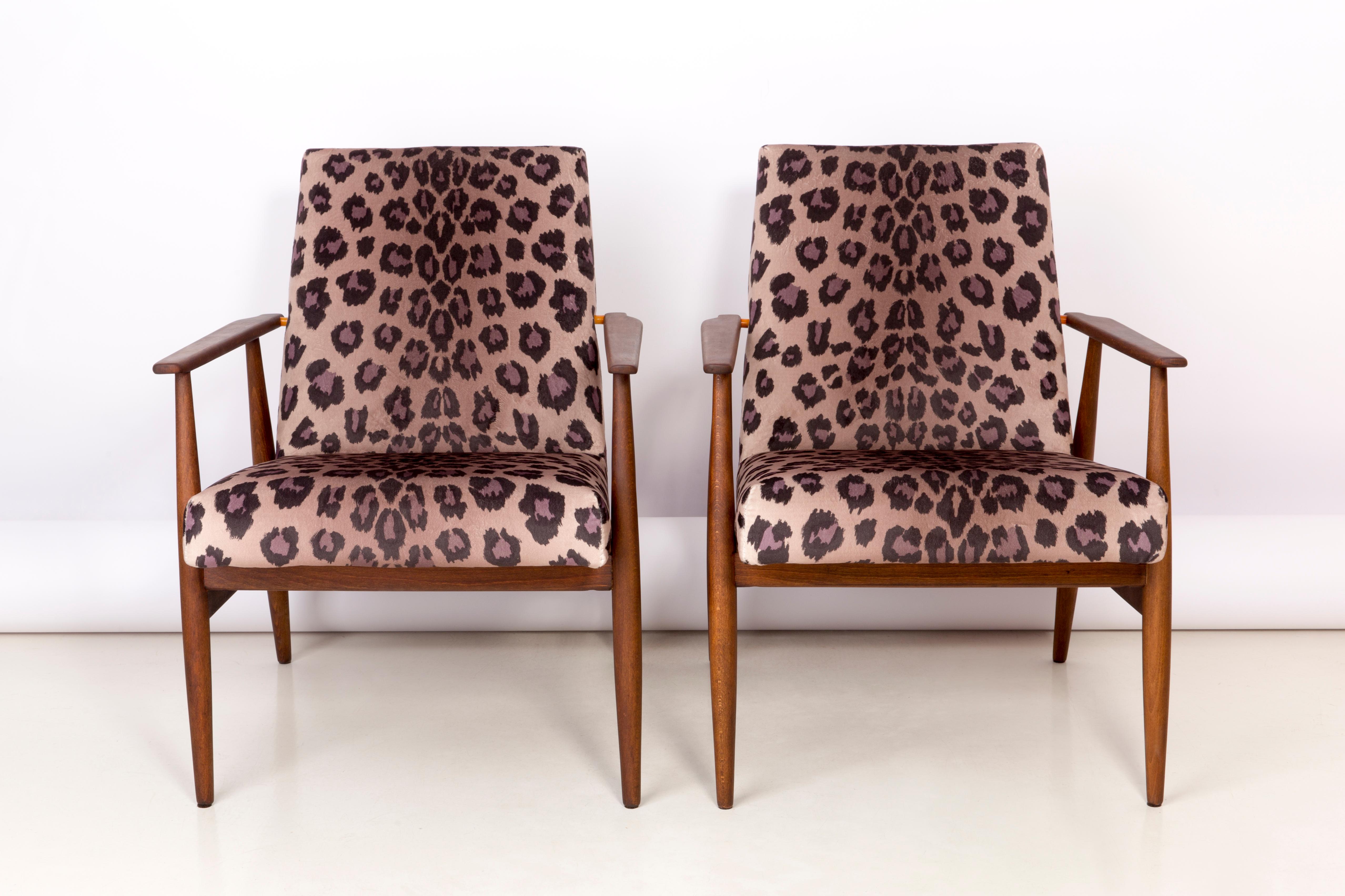Mid-Century Modern Paire de fauteuils en velours imprimé léopard du milieu du siècle dernier, H. Lis, années 1960 en vente