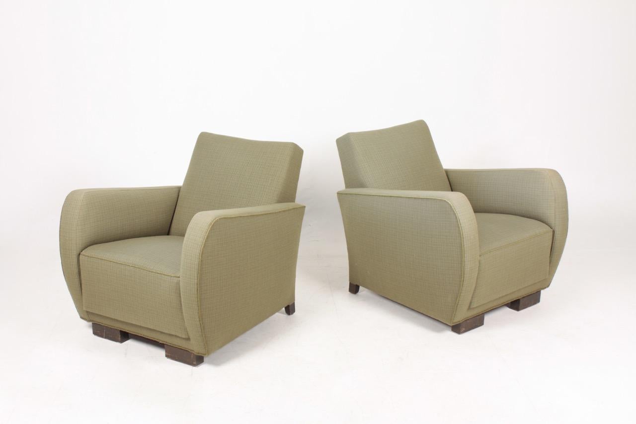 Mid-Century Modern Pair of Midcentury Lounge Chairs, 1940s