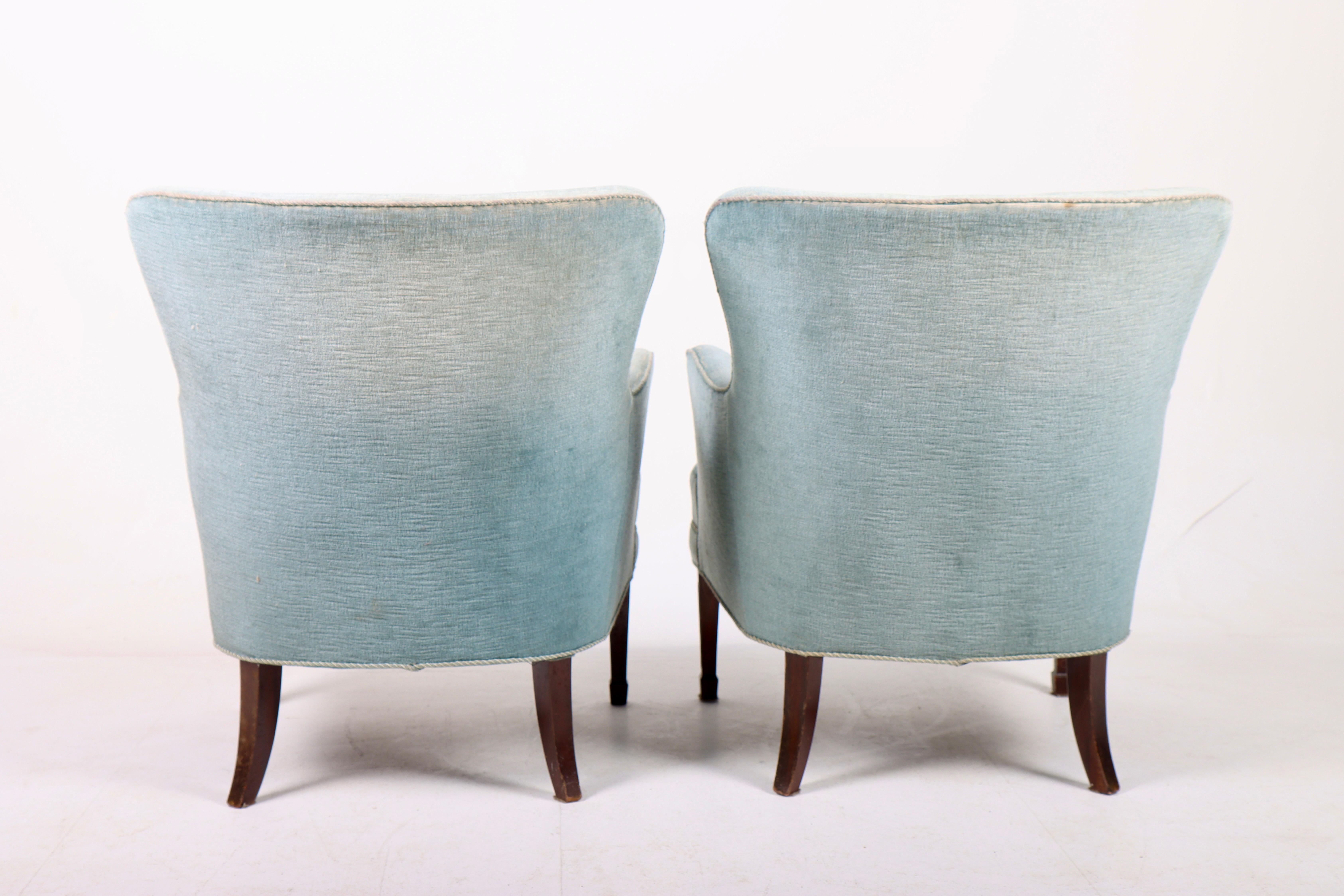 Mid-20th Century Pair of Midcentury Lounge Chairs by Frits Henningsen, 1950s
