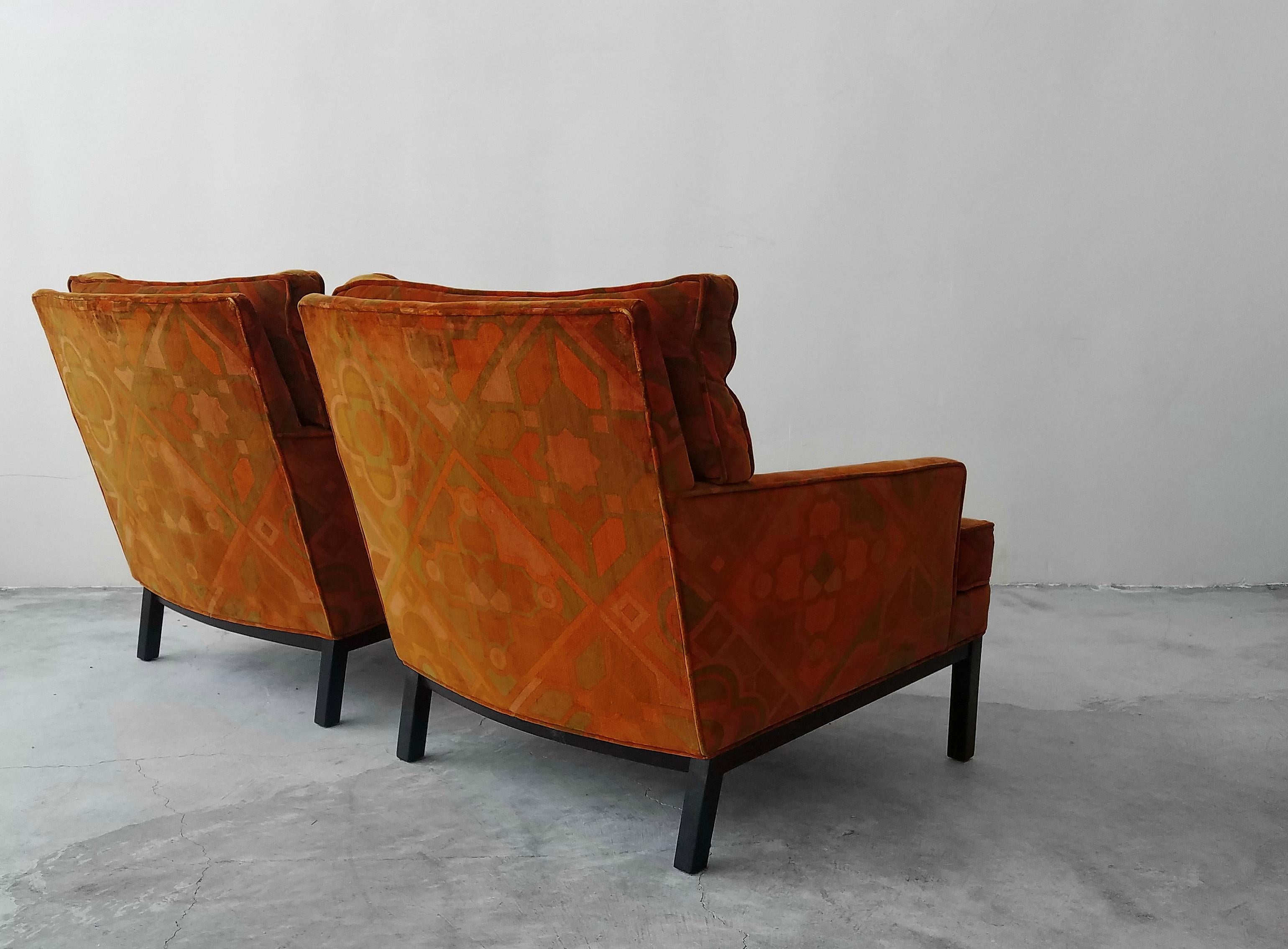 20th Century Pair of Midcentury Lounge Chairs Harvey Probber Style Jack Lenor Larsen Fabric