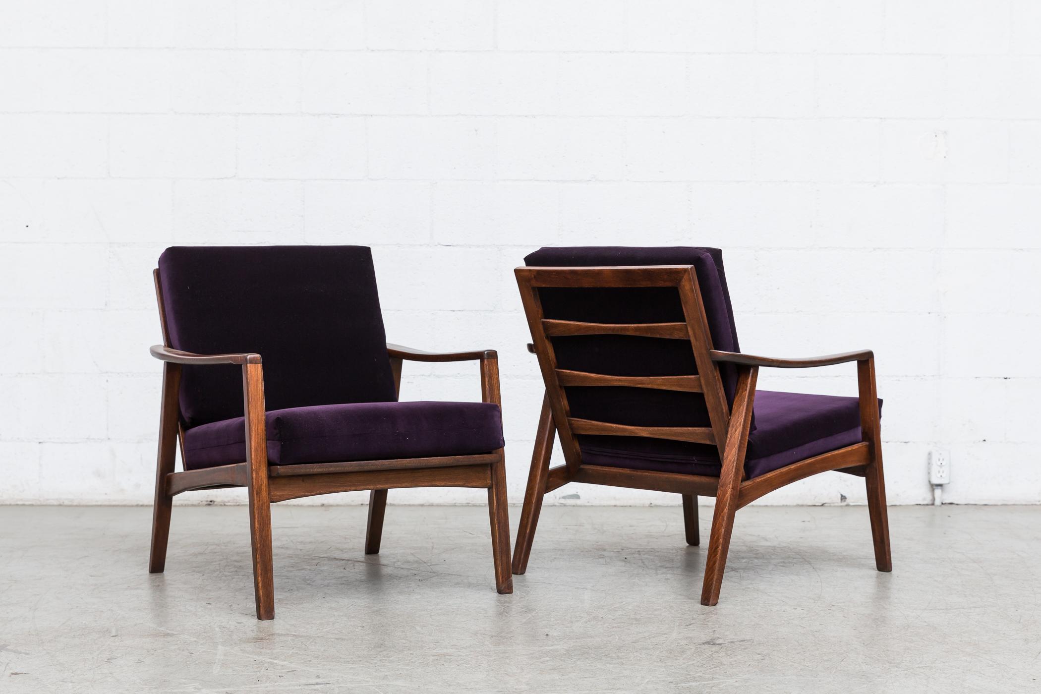 Pair of Midcentury Lounge Chairs in Amethyst Velvet In Good Condition In Los Angeles, CA