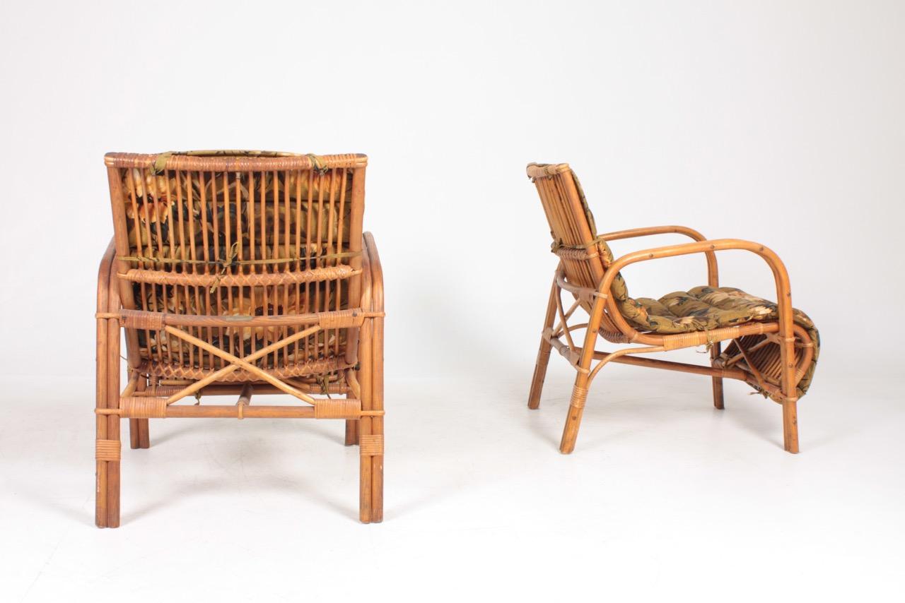 Pair of Midcentury Lounge Chairs in Bamboo & Elm by Wengler Danish Design, 1940s 9