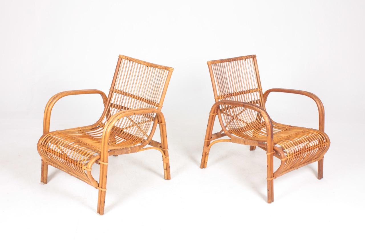 Pair of Midcentury Lounge Chairs in Bamboo & Elm by Wengler Danish Design, 1940s In Good Condition In Lejre, DK