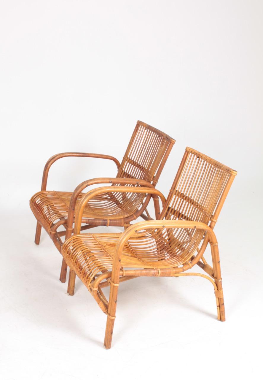 Mid-20th Century Pair of Midcentury Lounge Chairs in Bamboo & Elm by Wengler Danish Design, 1940s