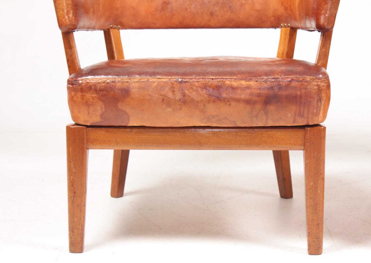 Pair of Midcentury Lounge Chairs in Patinated Leather, 1940s 1