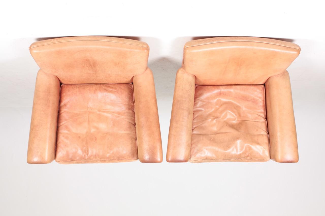 Pair of Midcentury Lounge Chairs in Patinated Leather by Hans Wegner, 1960s 1