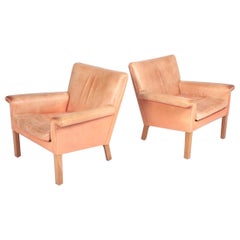 Pair of Midcentury Lounge Chairs in Patinated Leather by Hans Wegner, 1960s