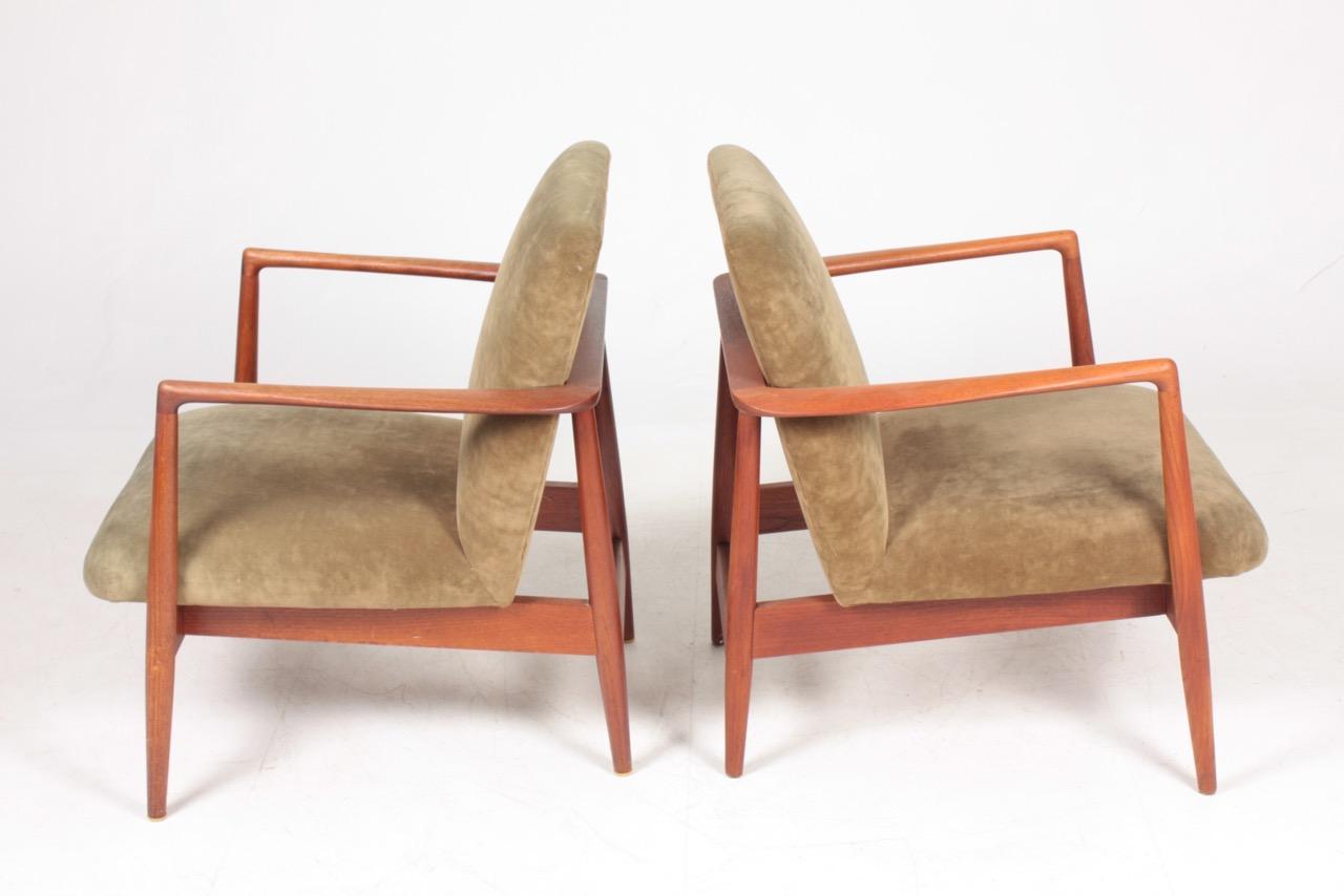 Scandinavian Modern Pair of Midcentury Lounge Chairs in Teak and Velvet by C.B Hansen, 1950s