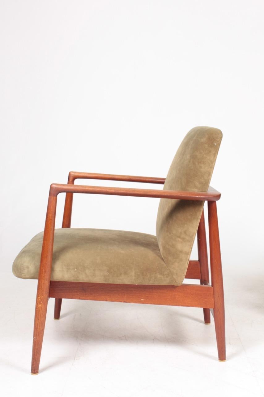 Mid-20th Century Pair of Midcentury Lounge Chairs in Teak and Velvet by C.B Hansen, 1950s