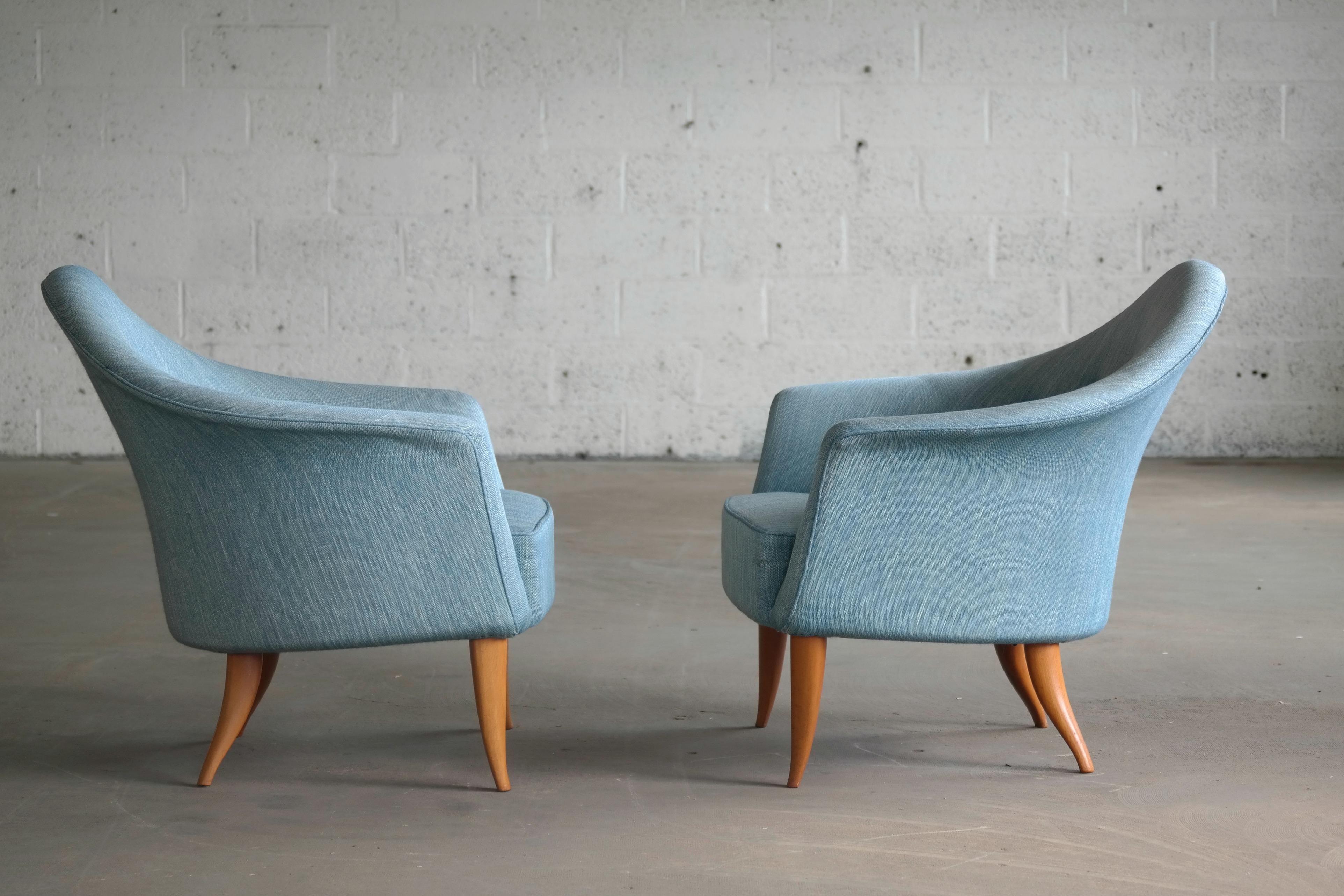 Mid-20th Century Pair of Midcentury Lounge Chairs Model 