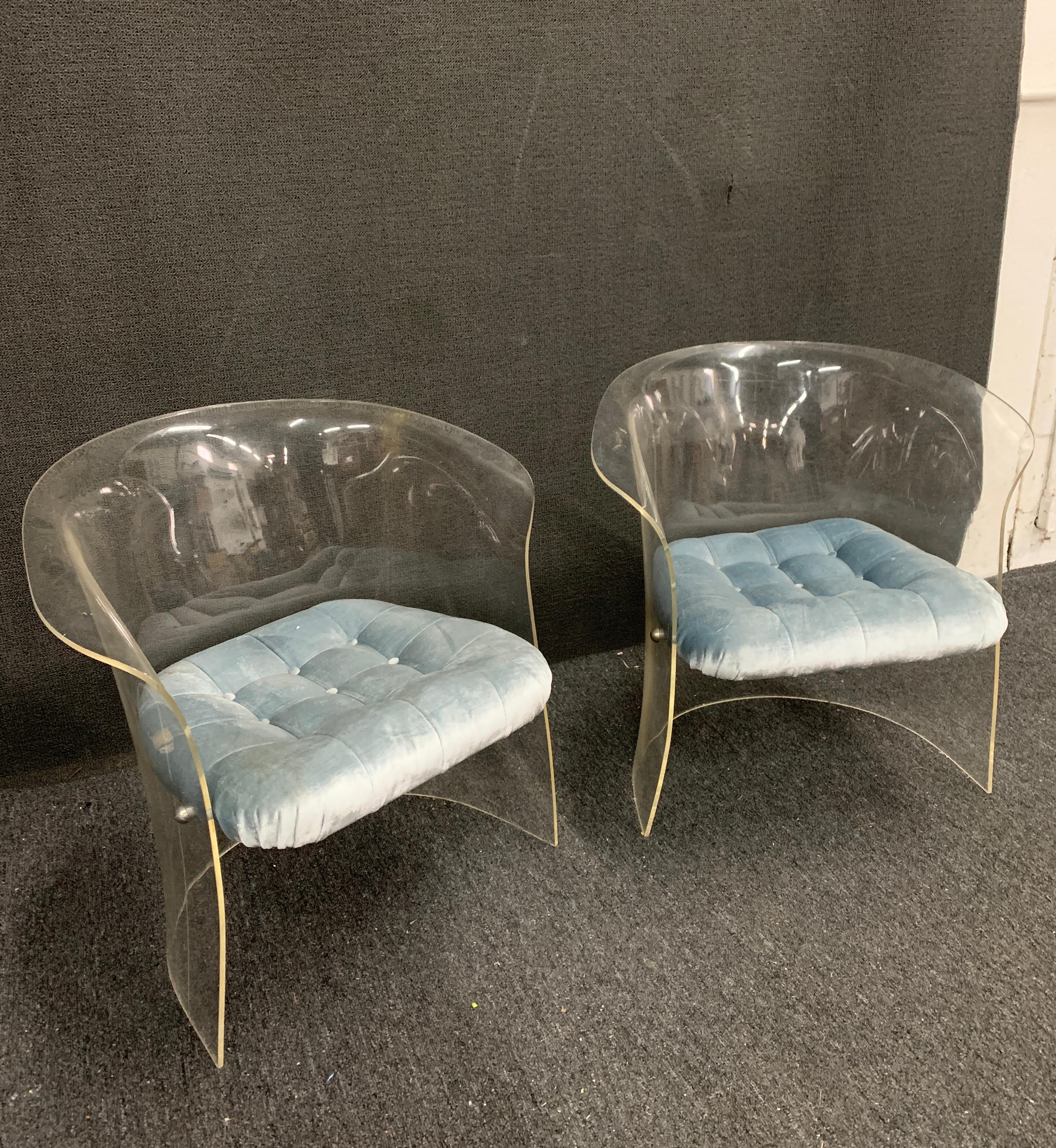 Paar Lucite-Sessel aus der Mitte des Jahrhunderts (Moderne der Mitte des Jahrhunderts) im Angebot