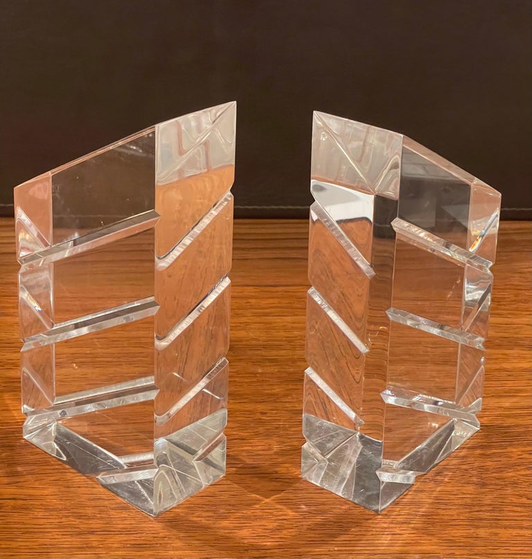 Pair of Midcentury Lucite Bookends by Herb Ritts for Astrolite In Good Condition For Sale In San Diego, CA