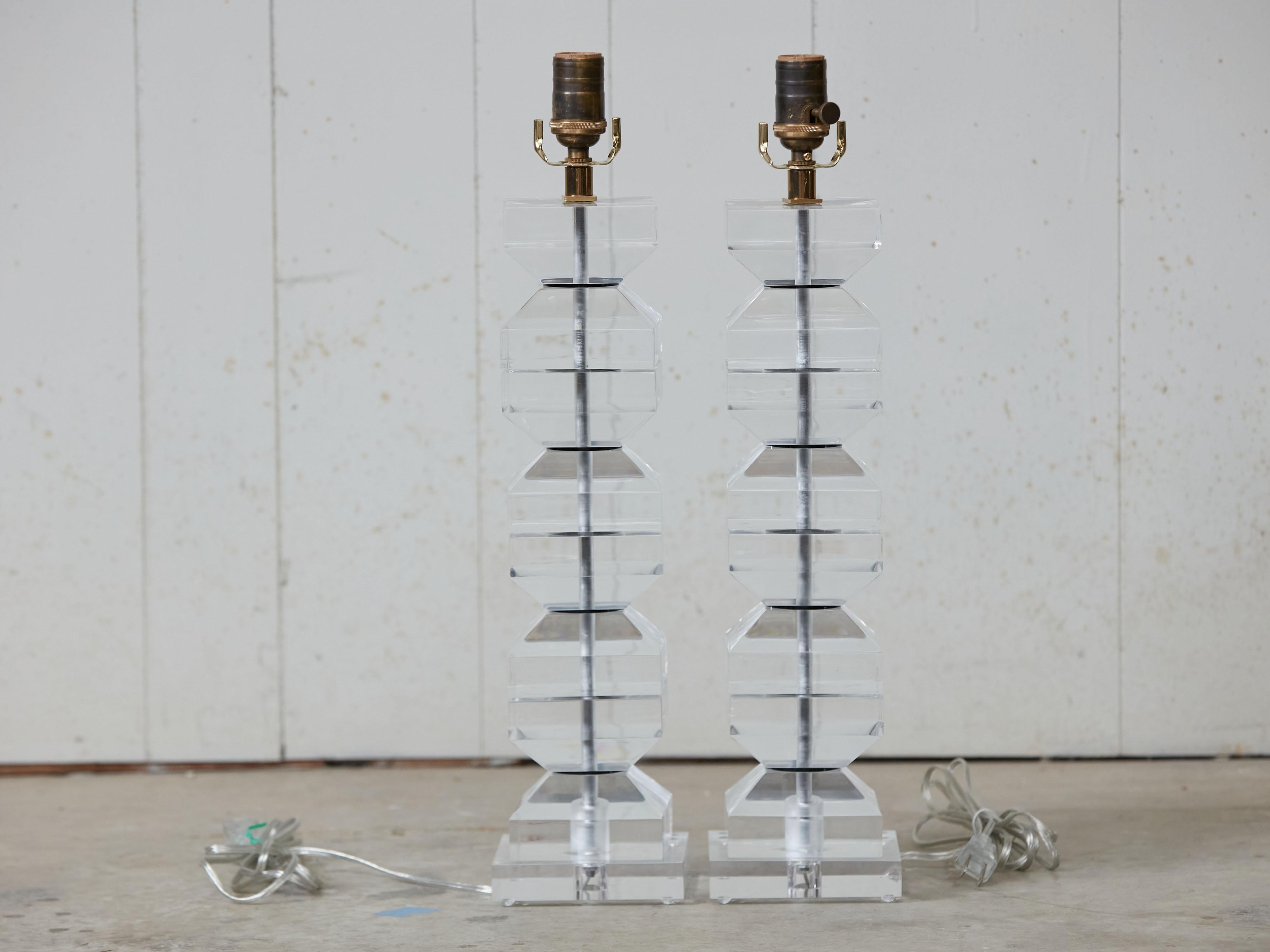 Pair of Midcentury Lucite Table Lamps with Chamfered Cubes, Rewired for the US 5