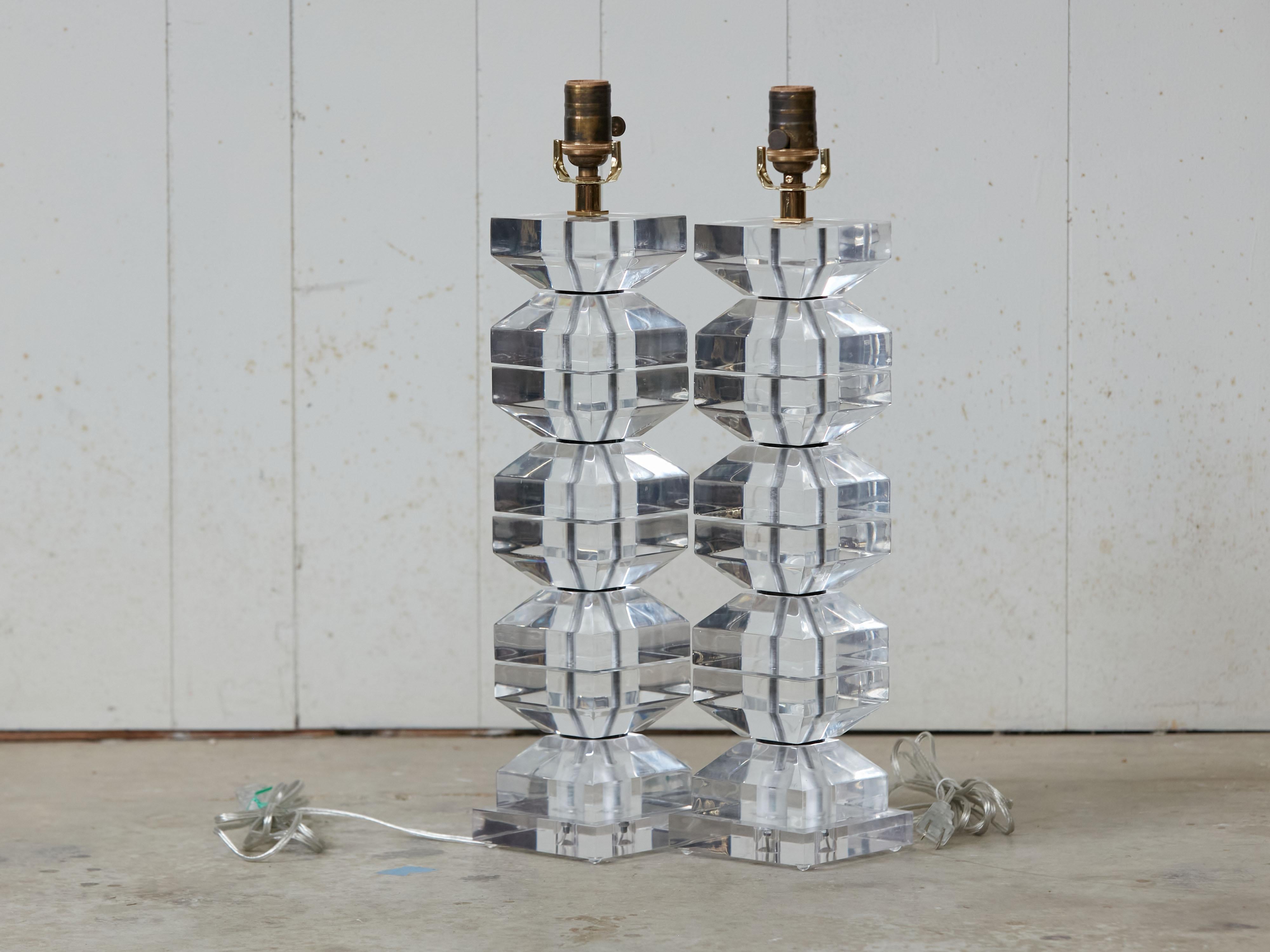 Pair of Midcentury Lucite Table Lamps with Chamfered Cubes, Rewired for the US 8