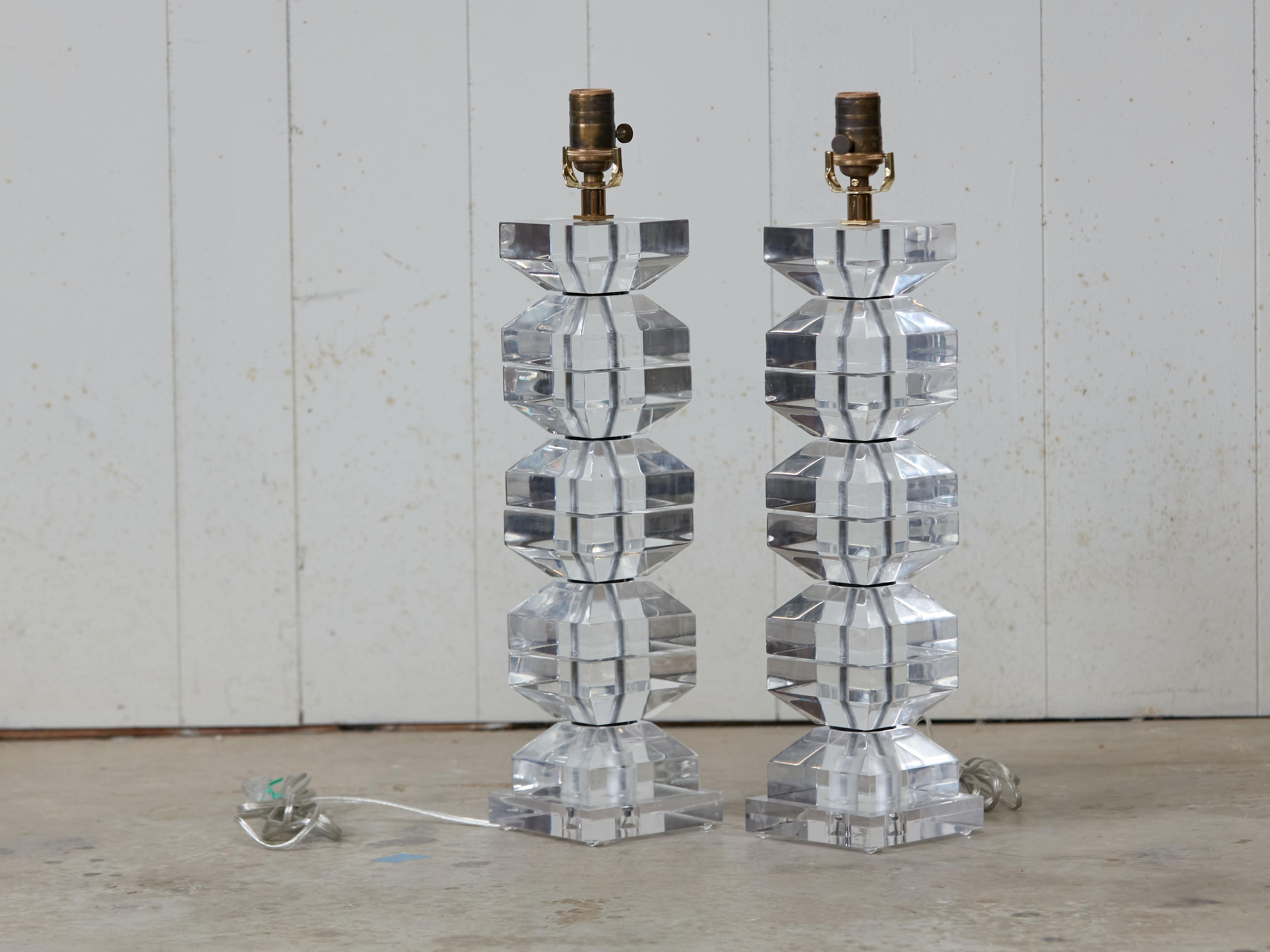 Pair of Midcentury Lucite Table Lamps with Chamfered Cubes, Rewired for the US 9