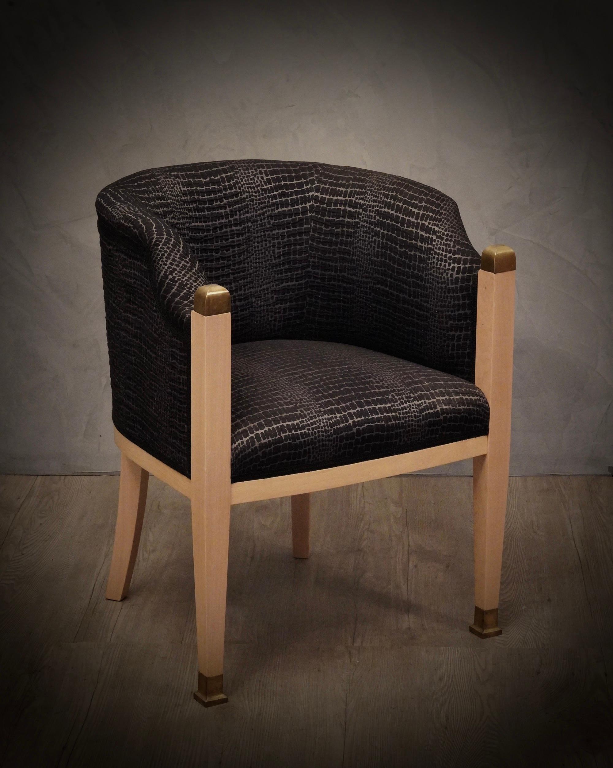 Mid-Century Modern Fauteuils club autrichiens du milieu du siècle en érable, laiton et tissu, 1940 en vente