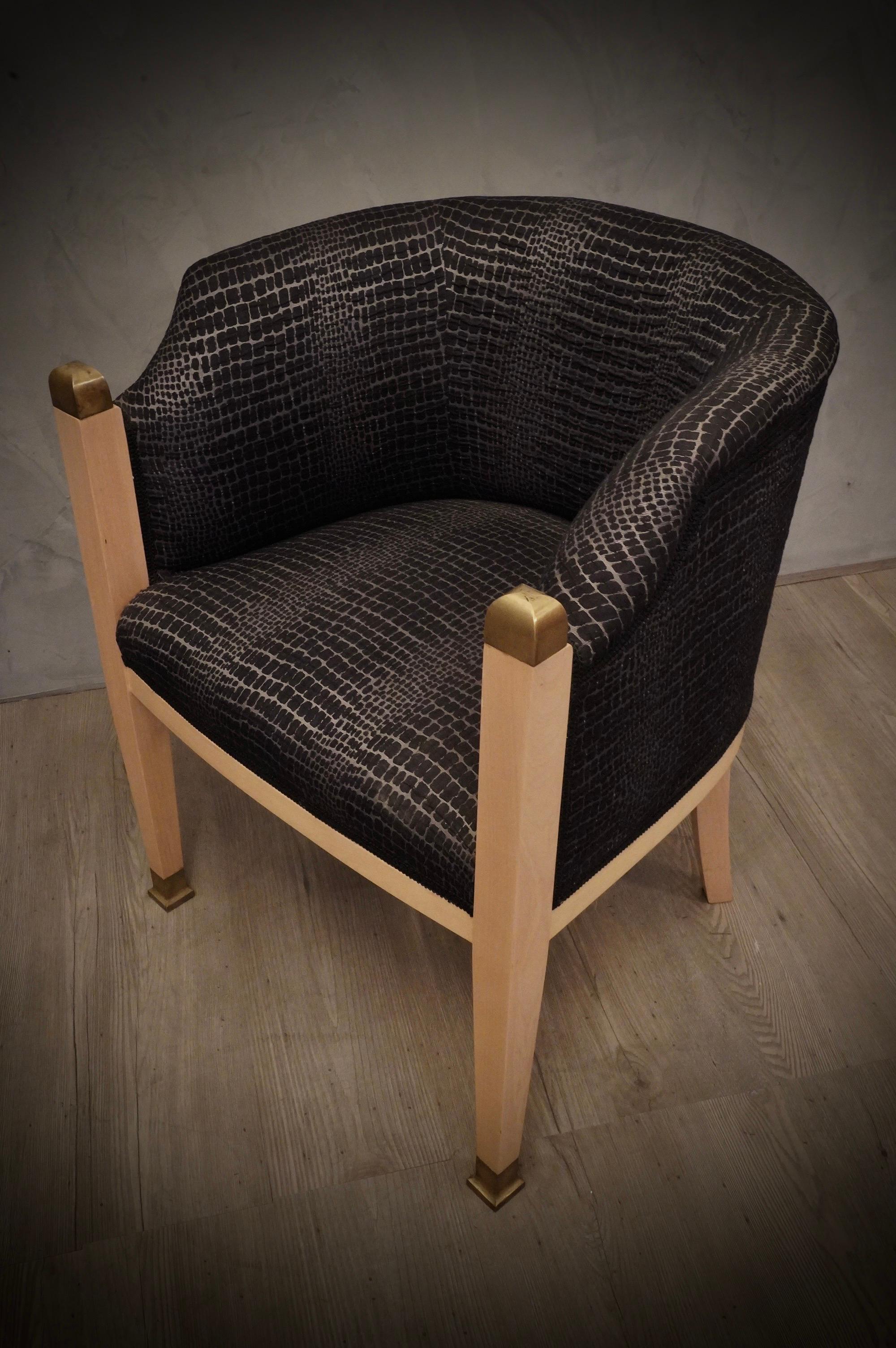 Fauteuils club autrichiens du milieu du siècle en érable, laiton et tissu, 1940 Bon état - En vente à Rome, IT