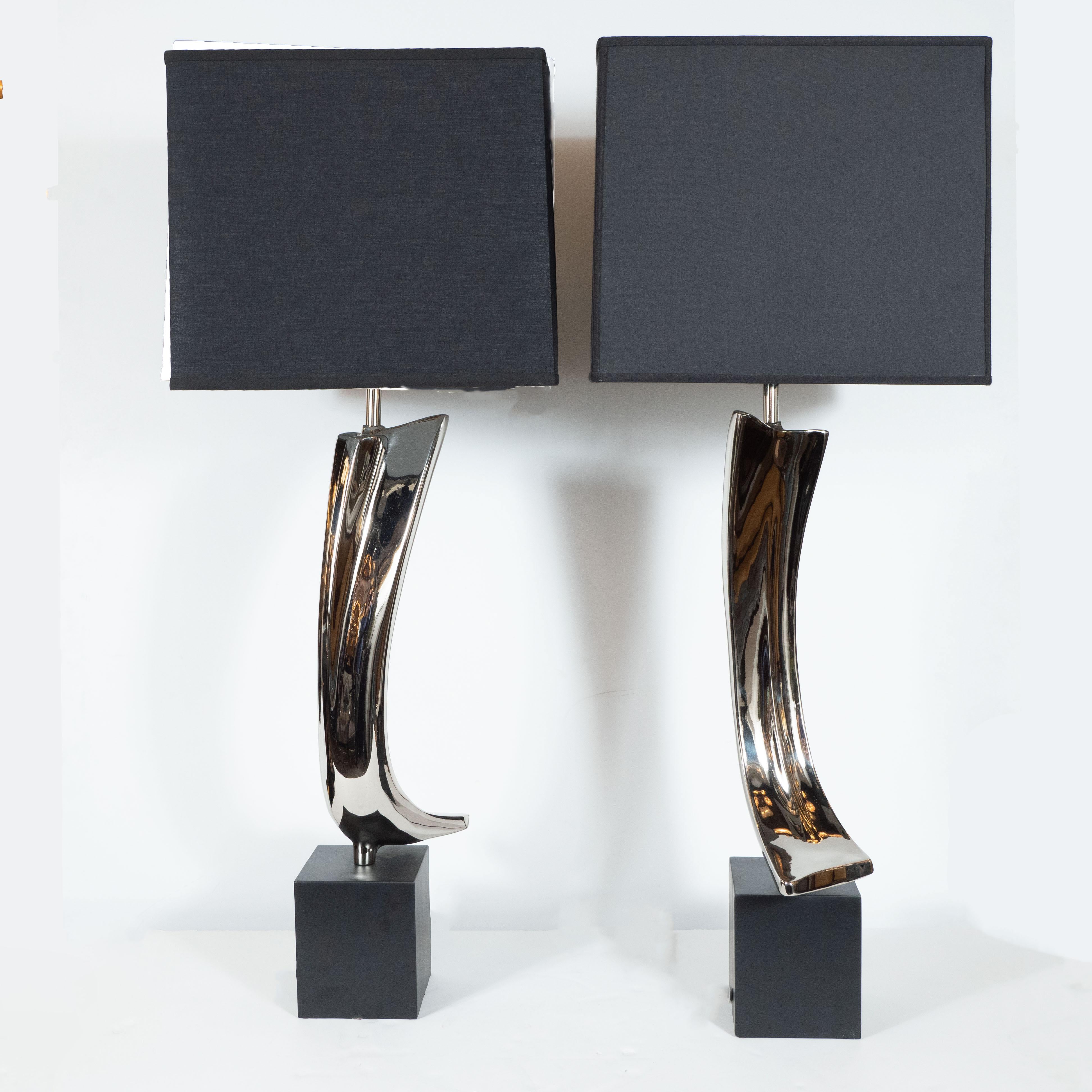 Pair of Midcentury Brutalist Table Lamps for Laurel Lamp Co. In Excellent Condition For Sale In New York, NY