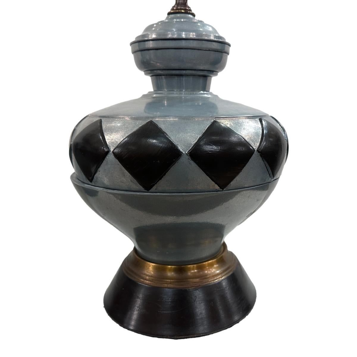 Métal Paire de lampes en métal du milieu du siècle en vente