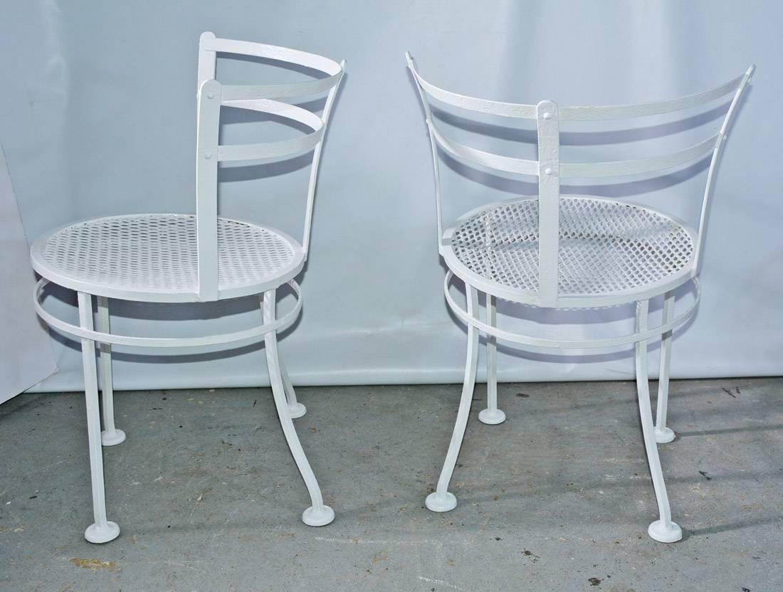 Pair of Midcentury Metal Patio or Garden Chairs In Good Condition In Sheffield, MA