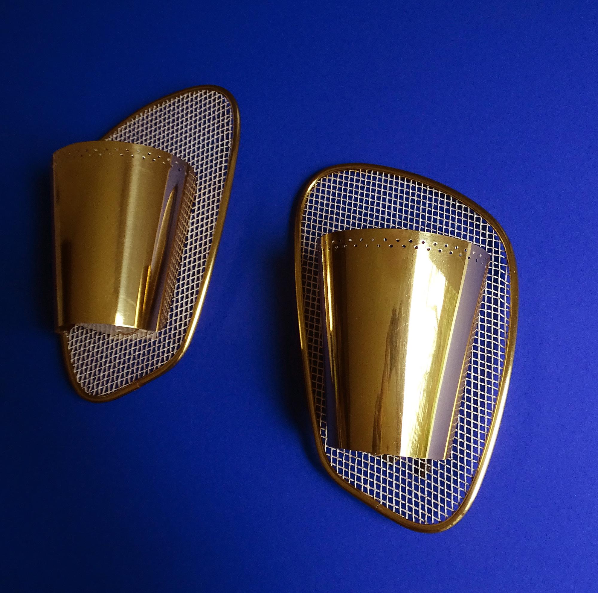 Mid-20th Century Mid Century Pair Italian Brass Sconces, Stilnovo Gio Ponti Era For Sale