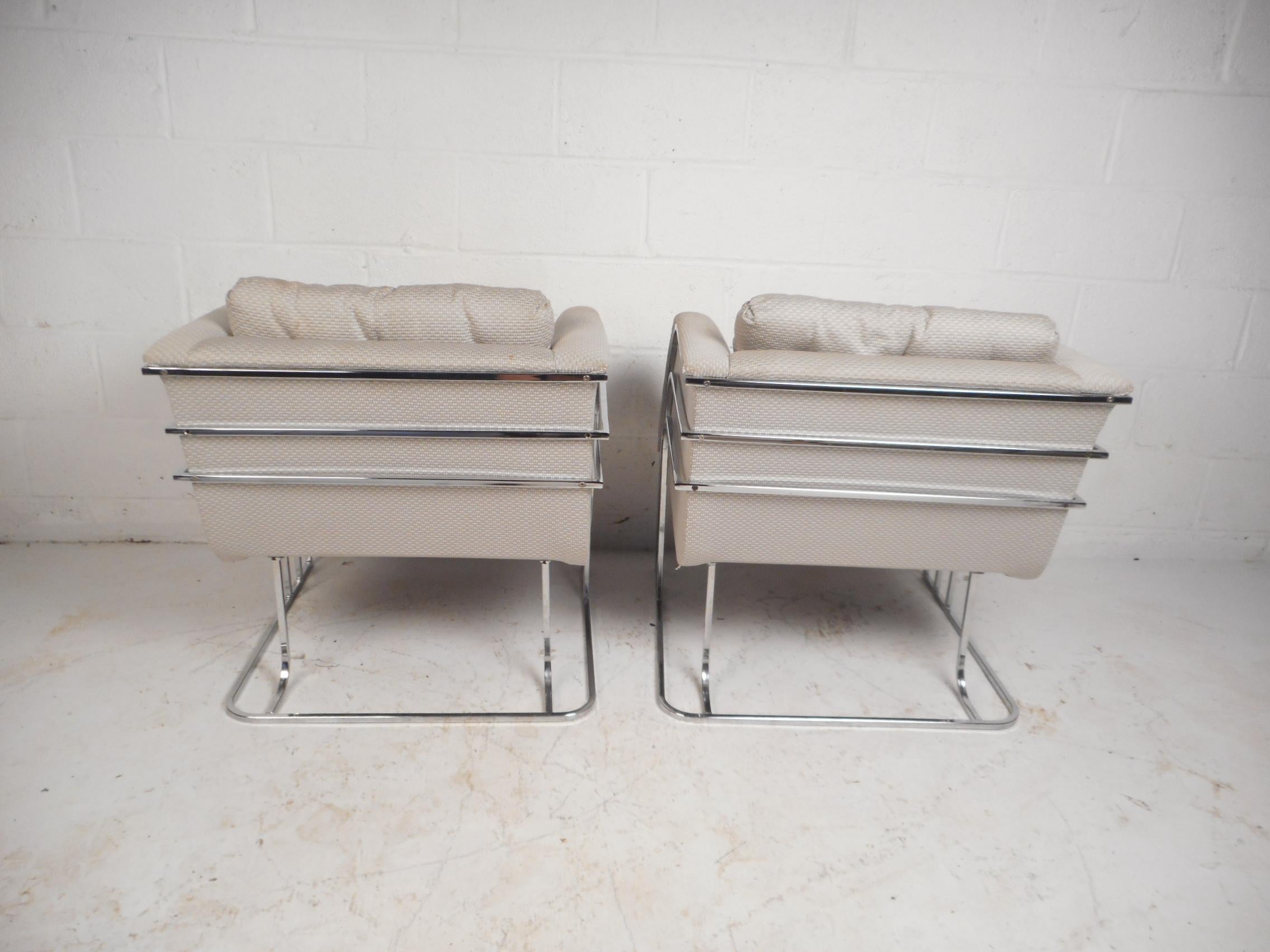 Pair of Midcentury Milo Baughman Lounge Chairs In Good Condition In Brooklyn, NY