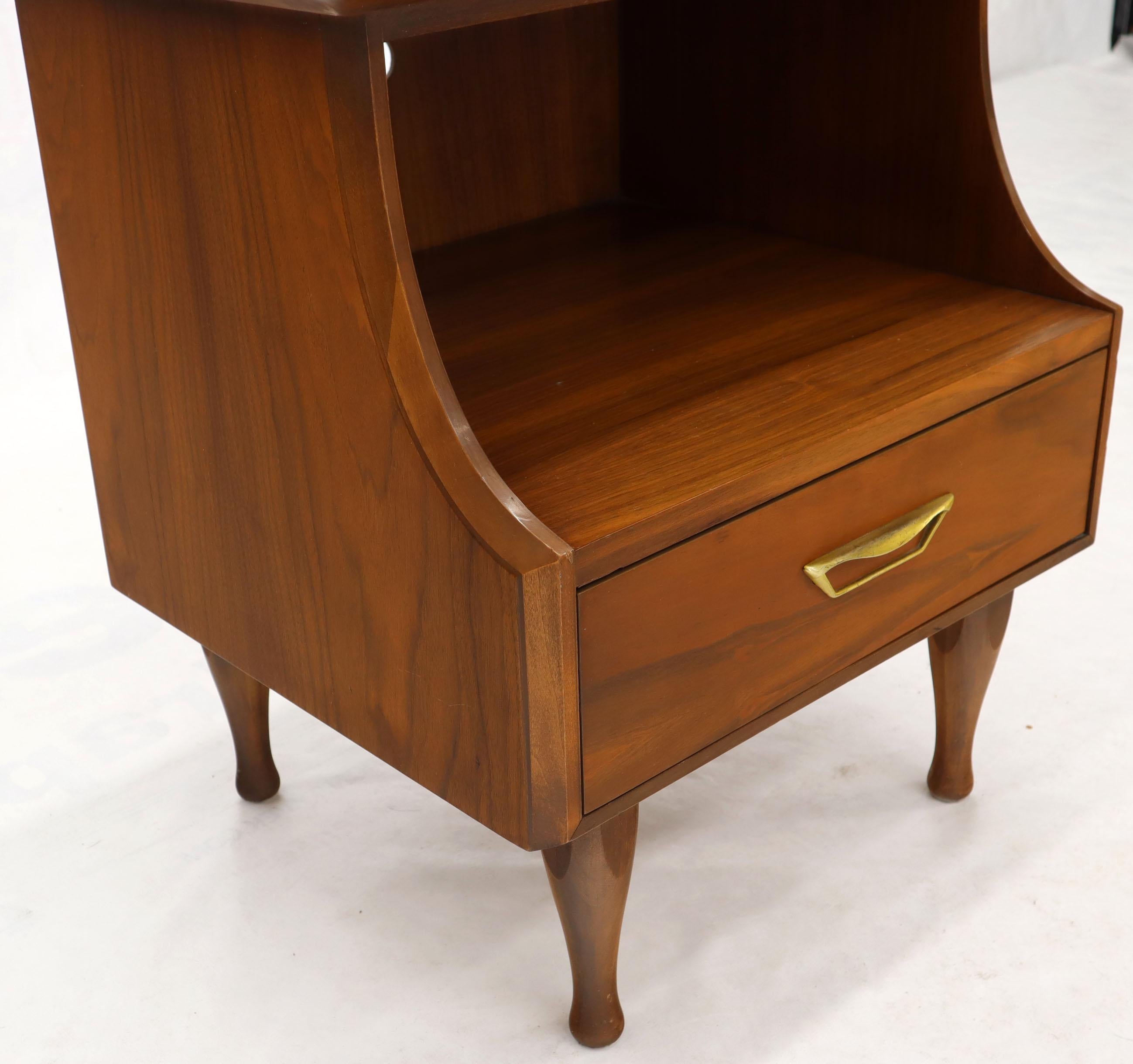 Pair of Midcentury Modern Light Walnut One Drawer Step Nightstands For Sale 2