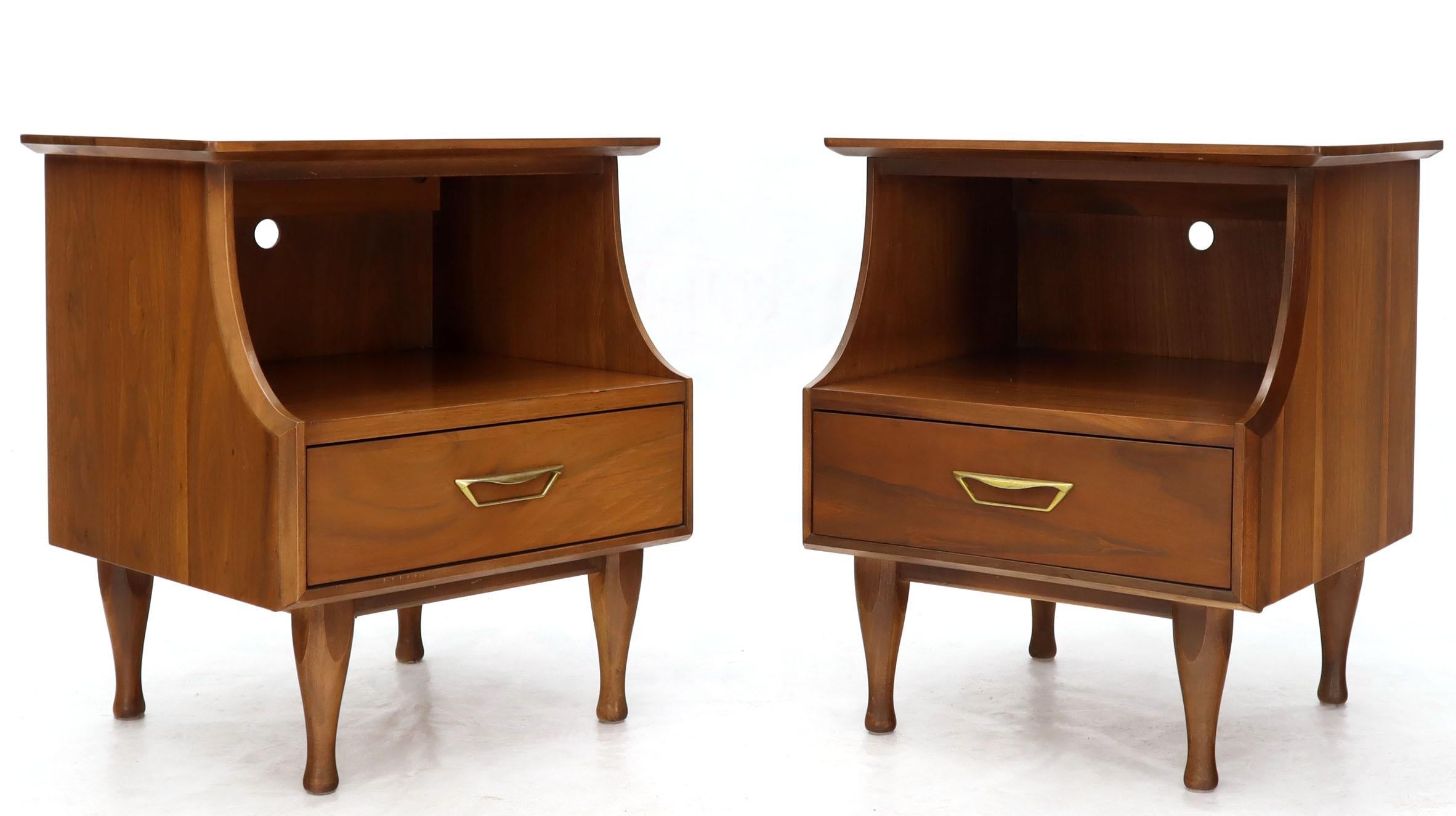 Pair of light walnut Mid-Century Modern nightstands or side tables.