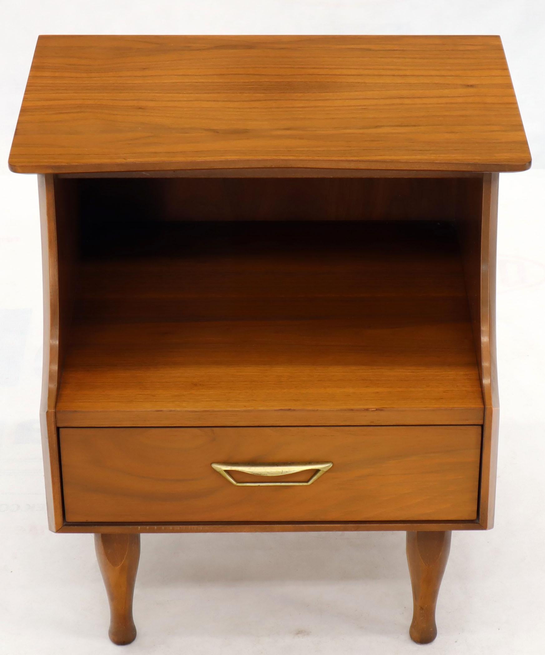 Lacquered Pair of Midcentury Modern Light Walnut One Drawer Step Nightstands For Sale