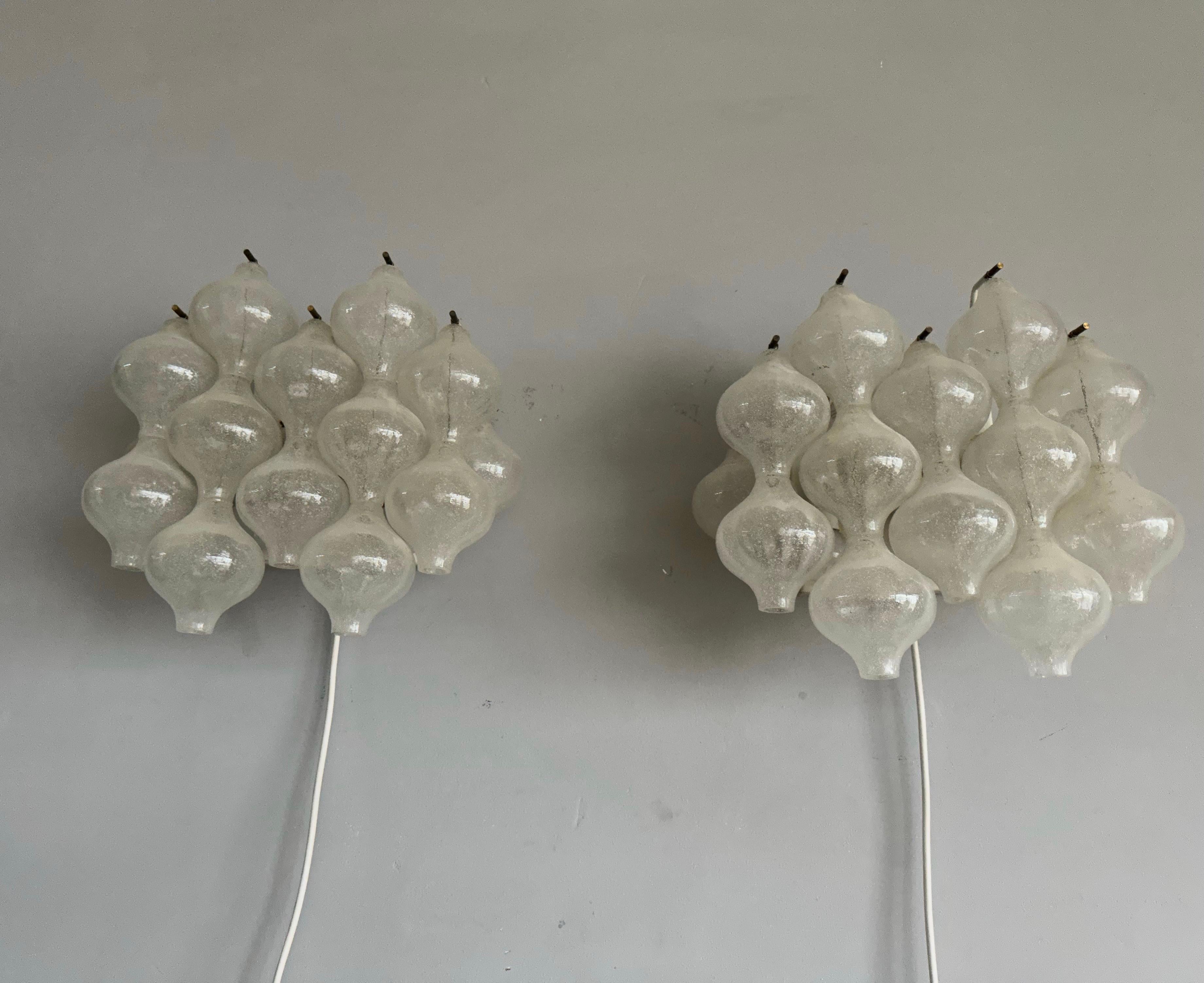Pair of MidCentury Modern Tulipan Glass Wall Lights Sconces Lamps by Kalmar 1970 For Sale 8