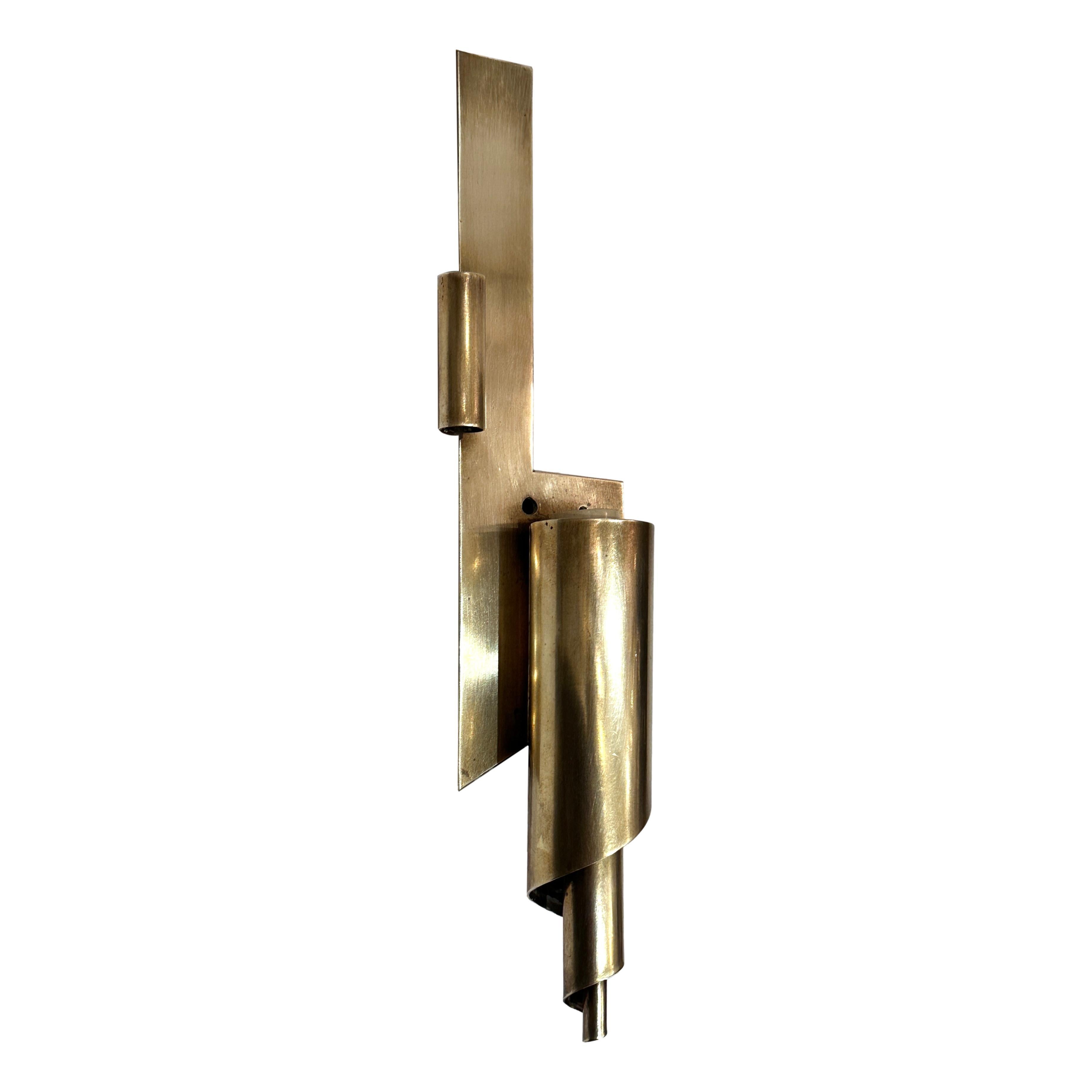 Pair of Midcentury Moderne Sconces In Good Condition For Sale In New York, NY