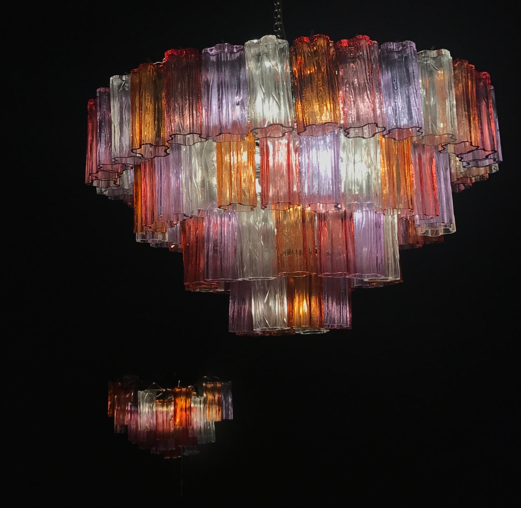 Pair of Midcentury Multicoloured Murano Glass Chandelier by Zuccheri for Venini In Excellent Condition For Sale In Rome, IT