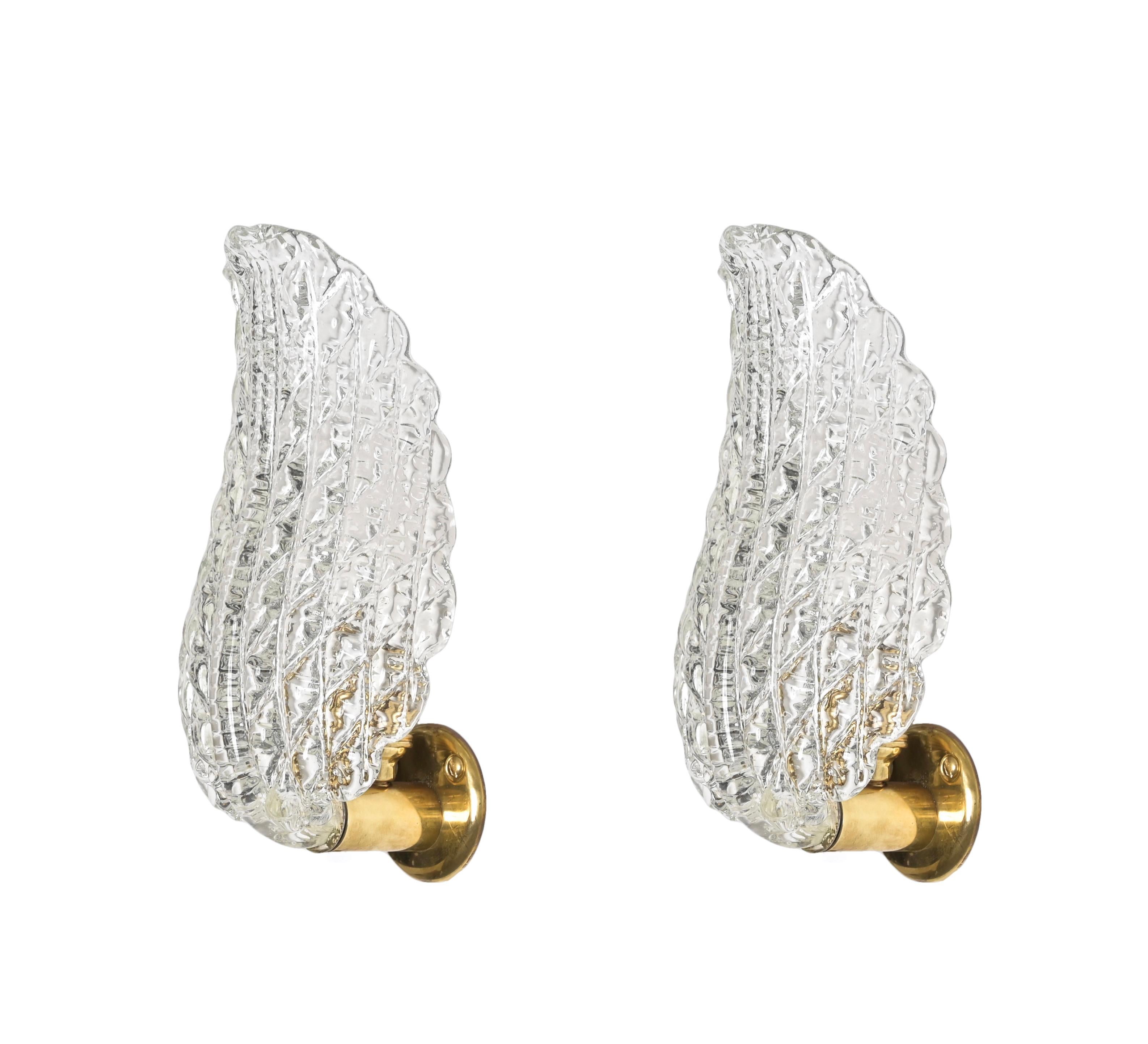 Pair of Midcentury Murano Glass and Brass Leaf Sconces, by Barovier, Italy 1950s For Sale 8