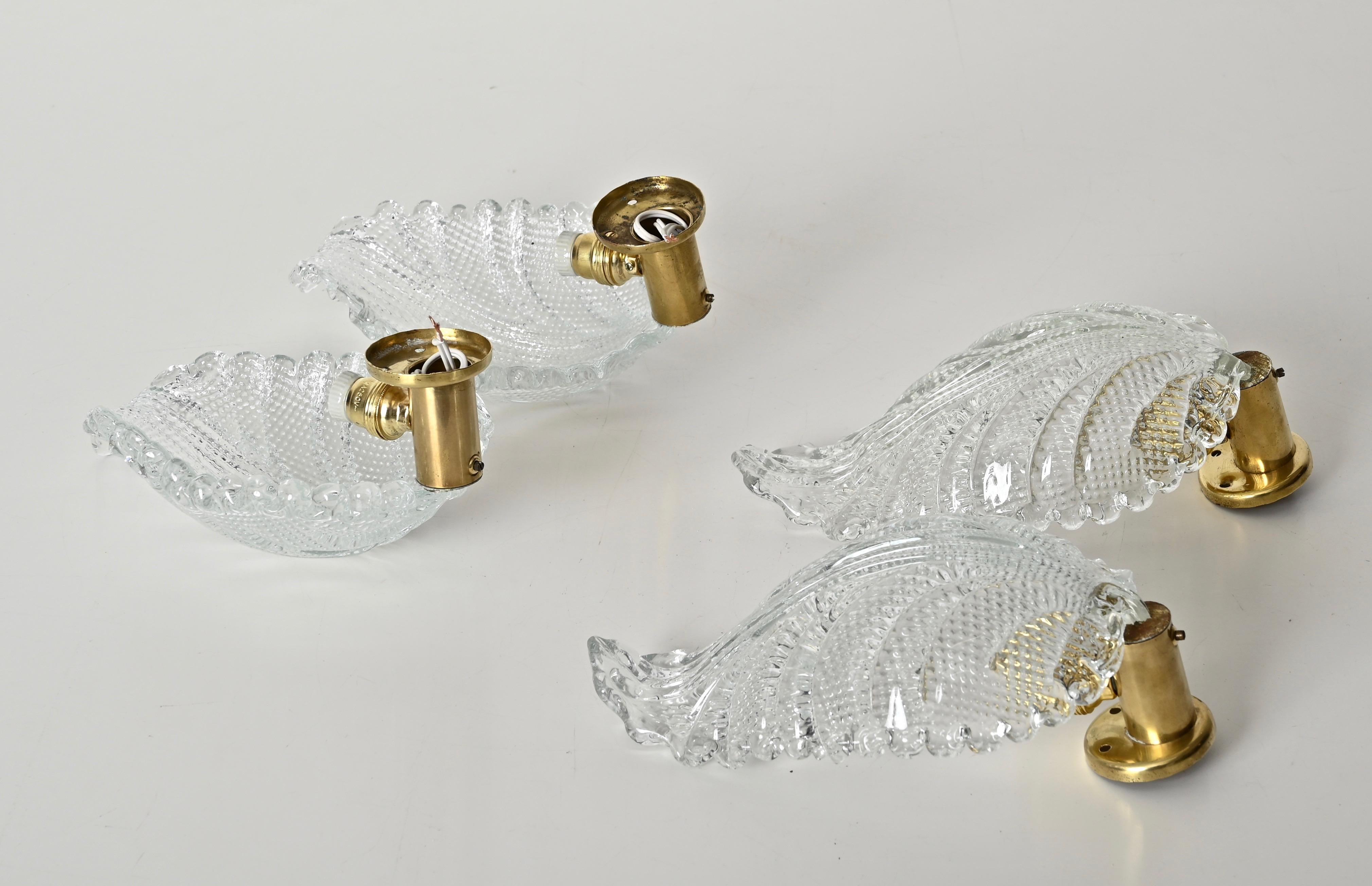 Paar Wandleuchter aus Murano-Glas und Messingblättern aus der Mitte des Jahrhunderts, von Barovier, Italien 1950er Jahre im Angebot 9