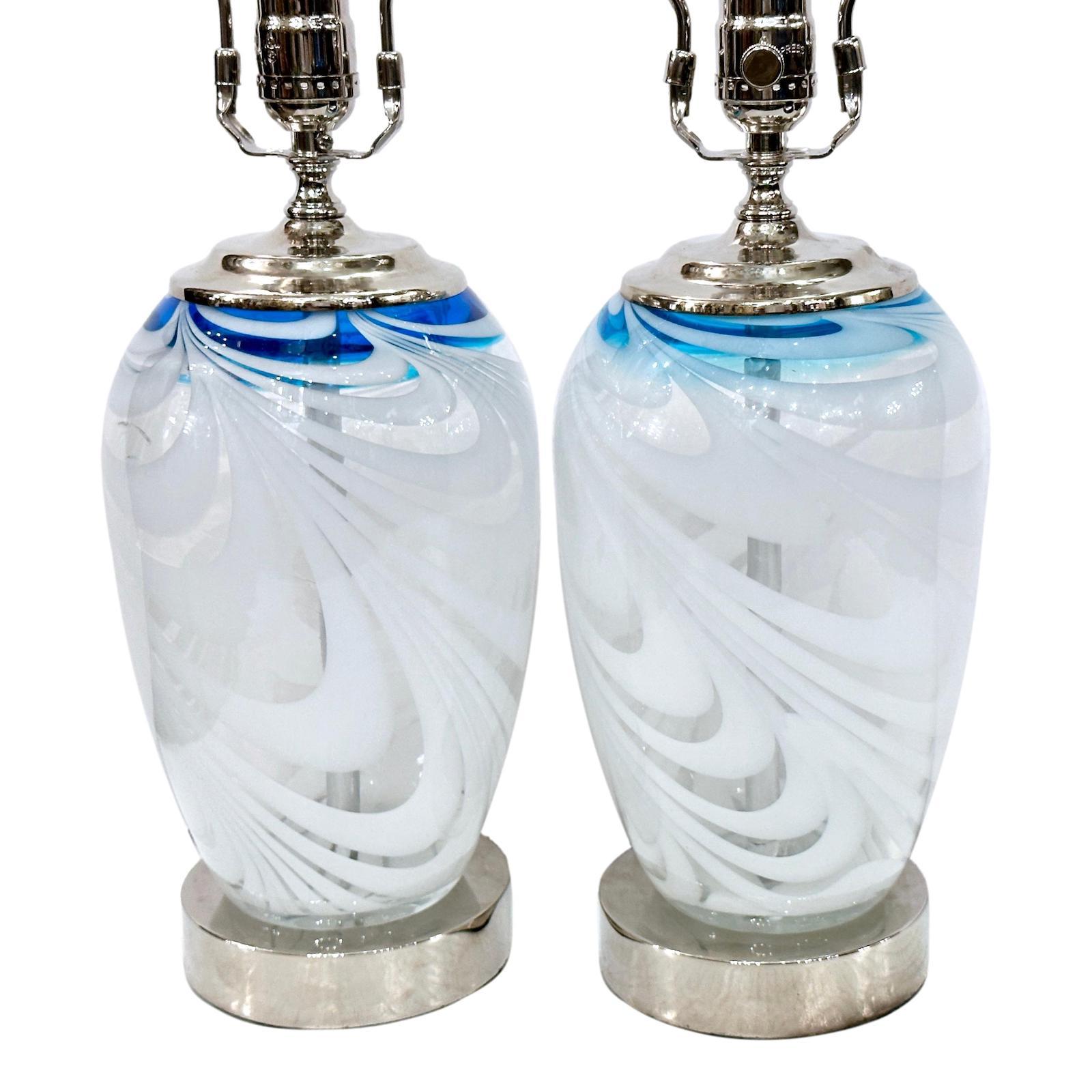 italien Paire de lampes Murano du milieu du siècle dernier en vente