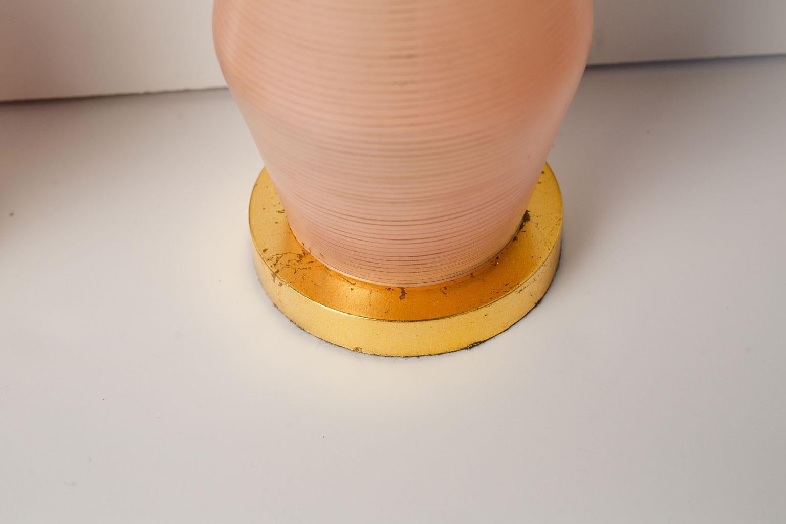 Pair of Pink Midcentury Murano Table Lamps In Excellent Condition For Sale In Houston, TX