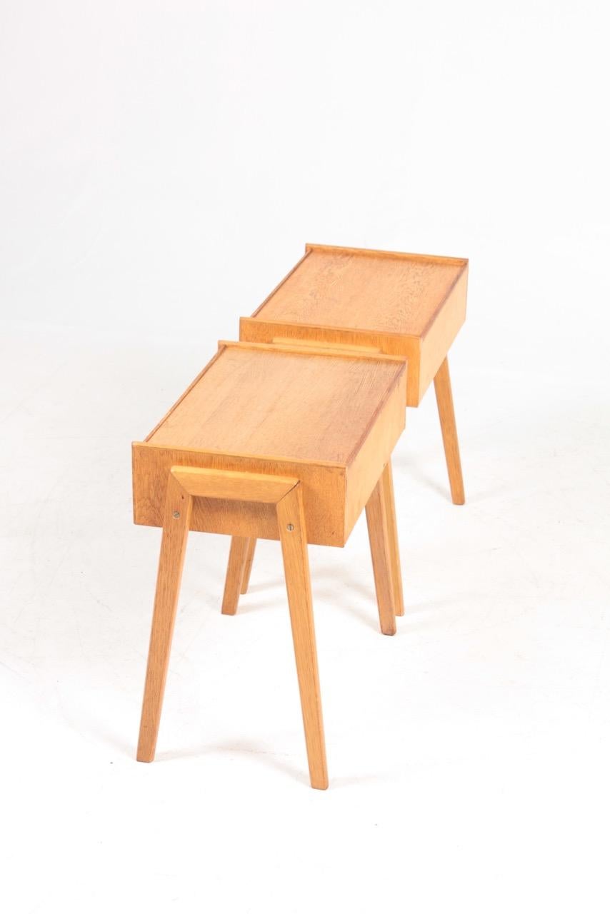 Pair of Midcentury Nightstands in Oak, Danish Design, 1960s 1