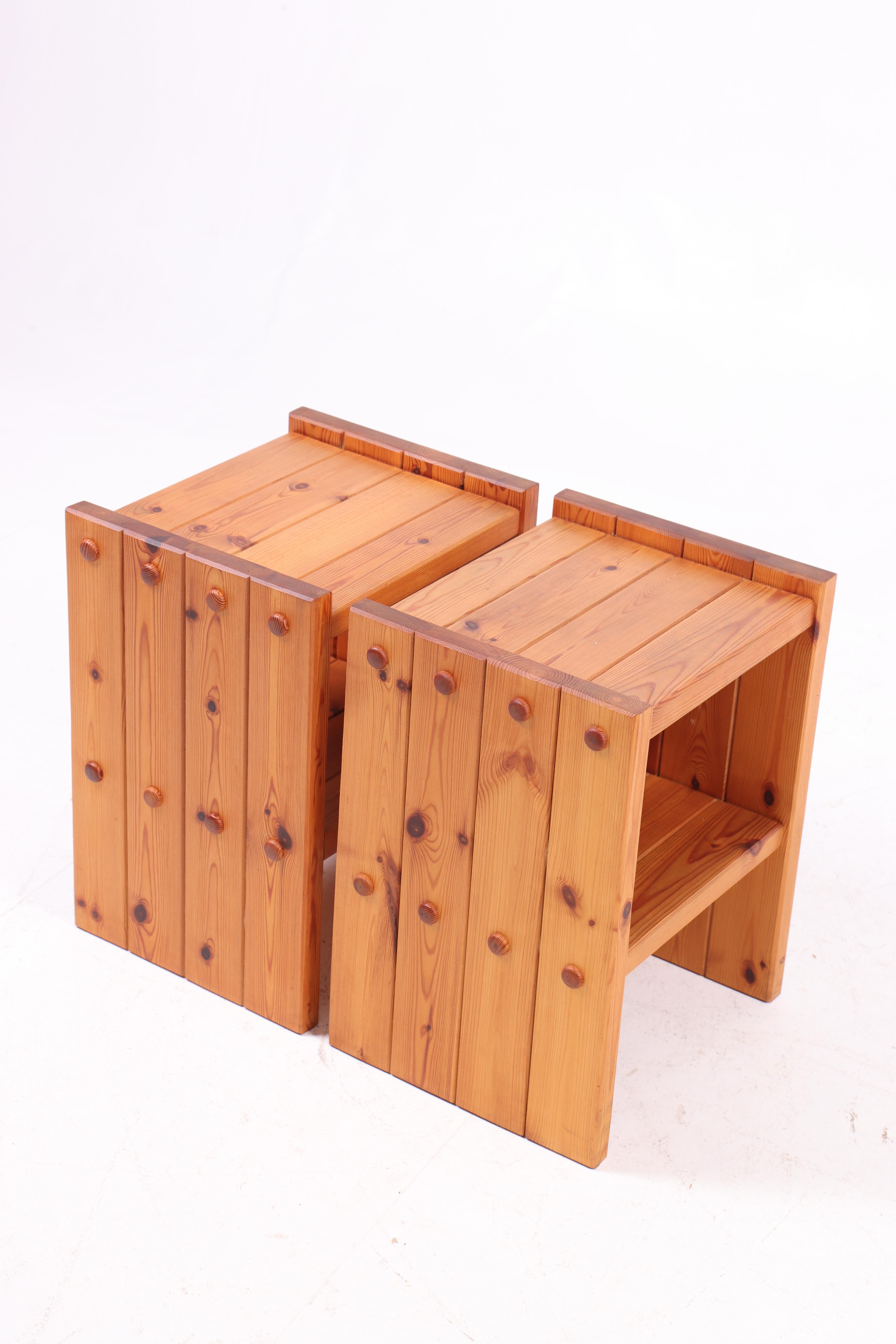 Scandinavian Modern Pair of Midcentury Nightstands in Pine, Danish Design, 1970s For Sale