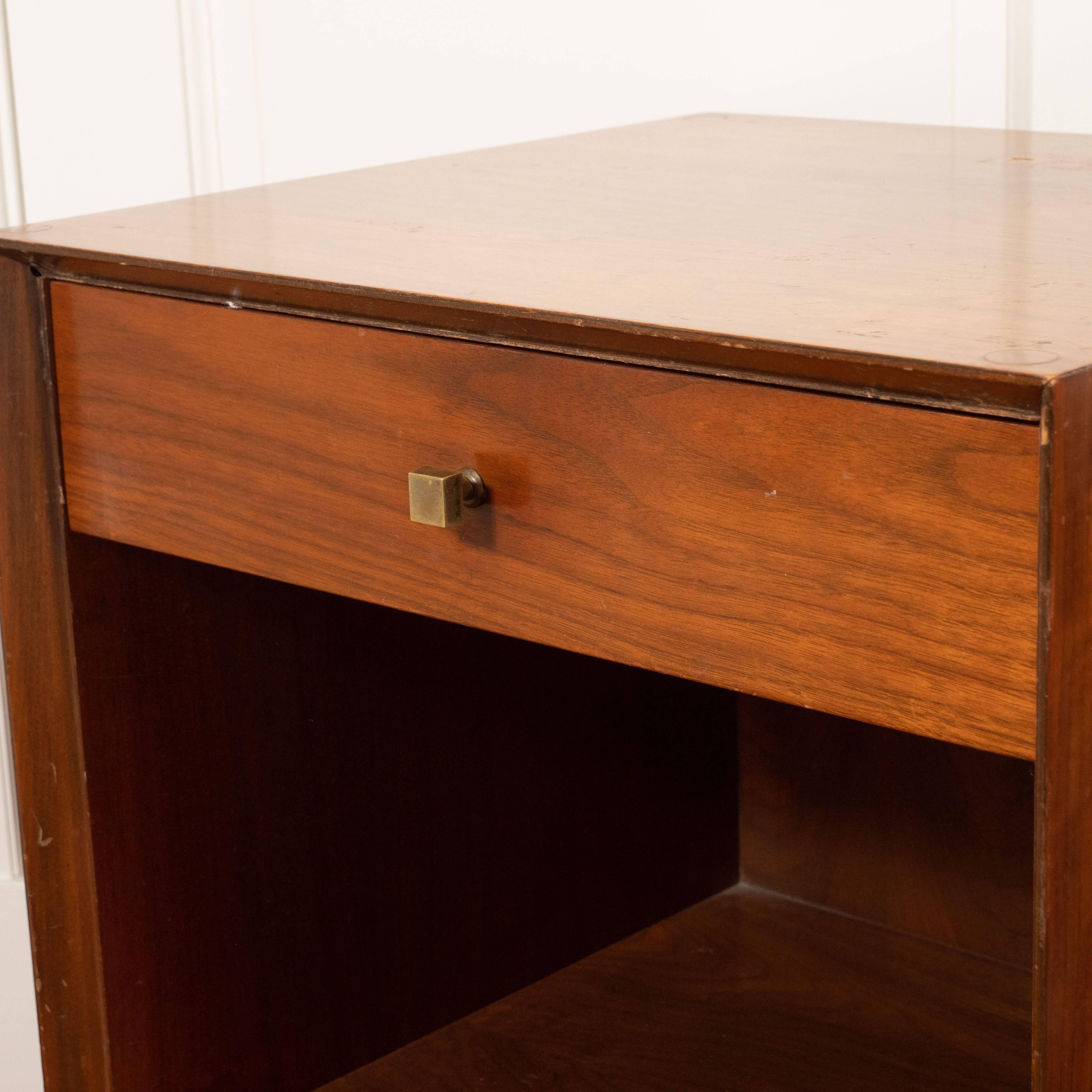Pair of Midcentury Nightstands with Drawer In Good Condition In Southampton, NY