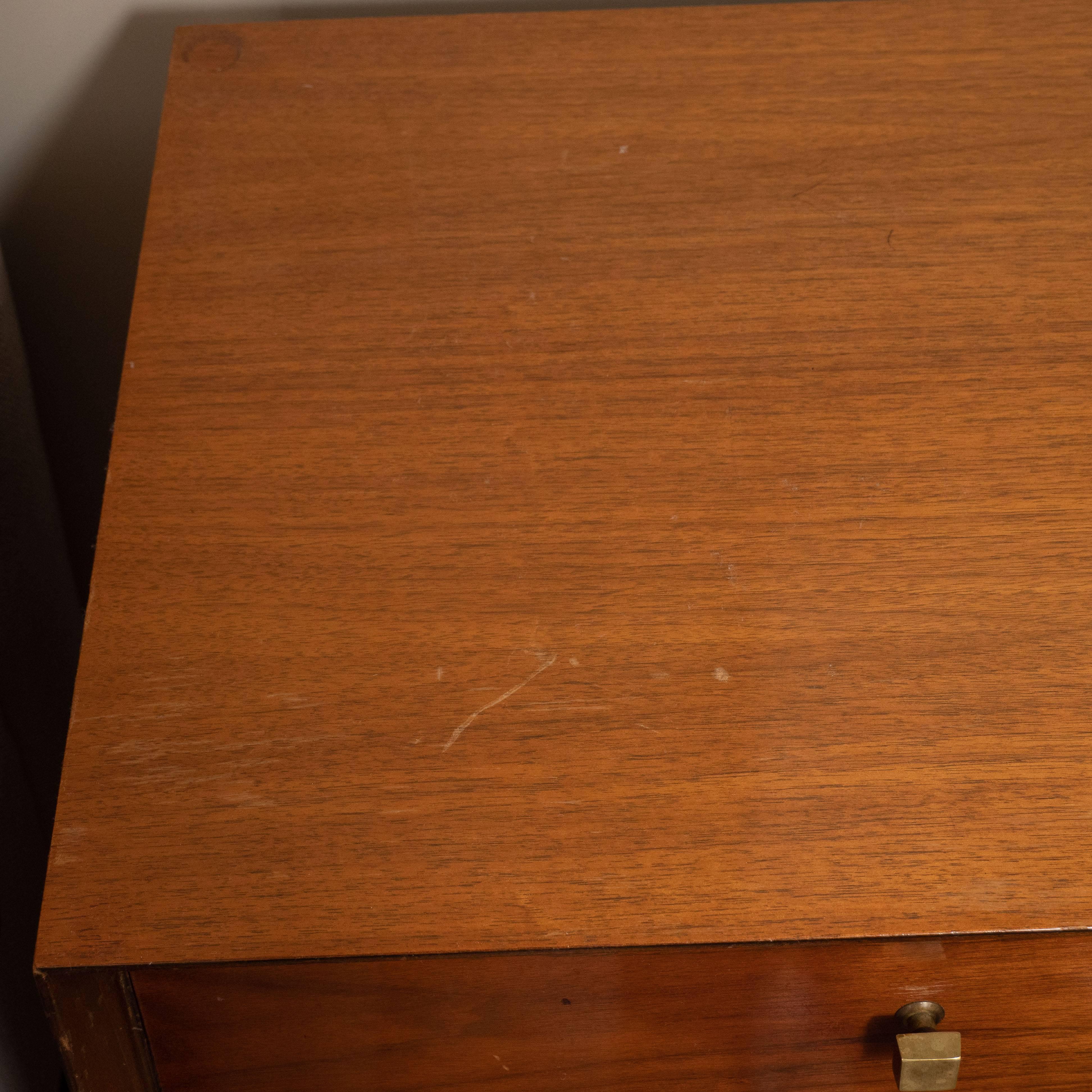 Pair of Midcentury Nightstands with Drawer 1