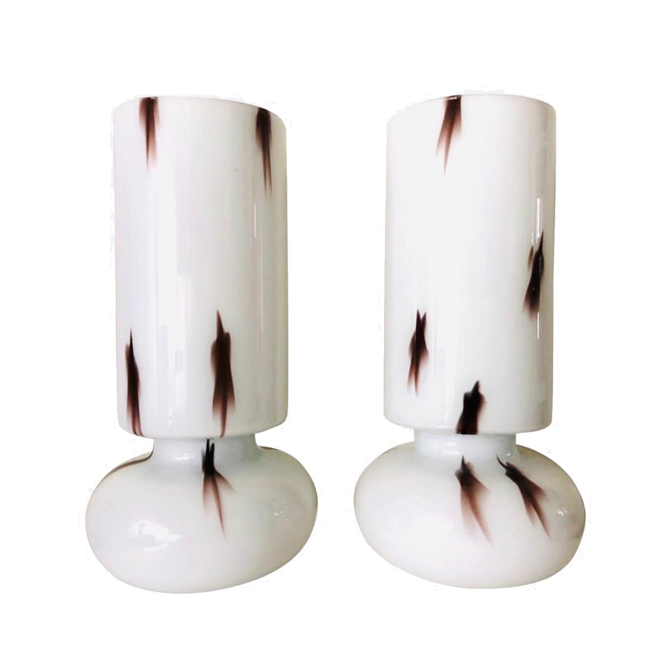 Late 20th Century Pair of Mid Century Opaline Glass Table Lamps by Fiamma S.A. Barcelona, 1970s