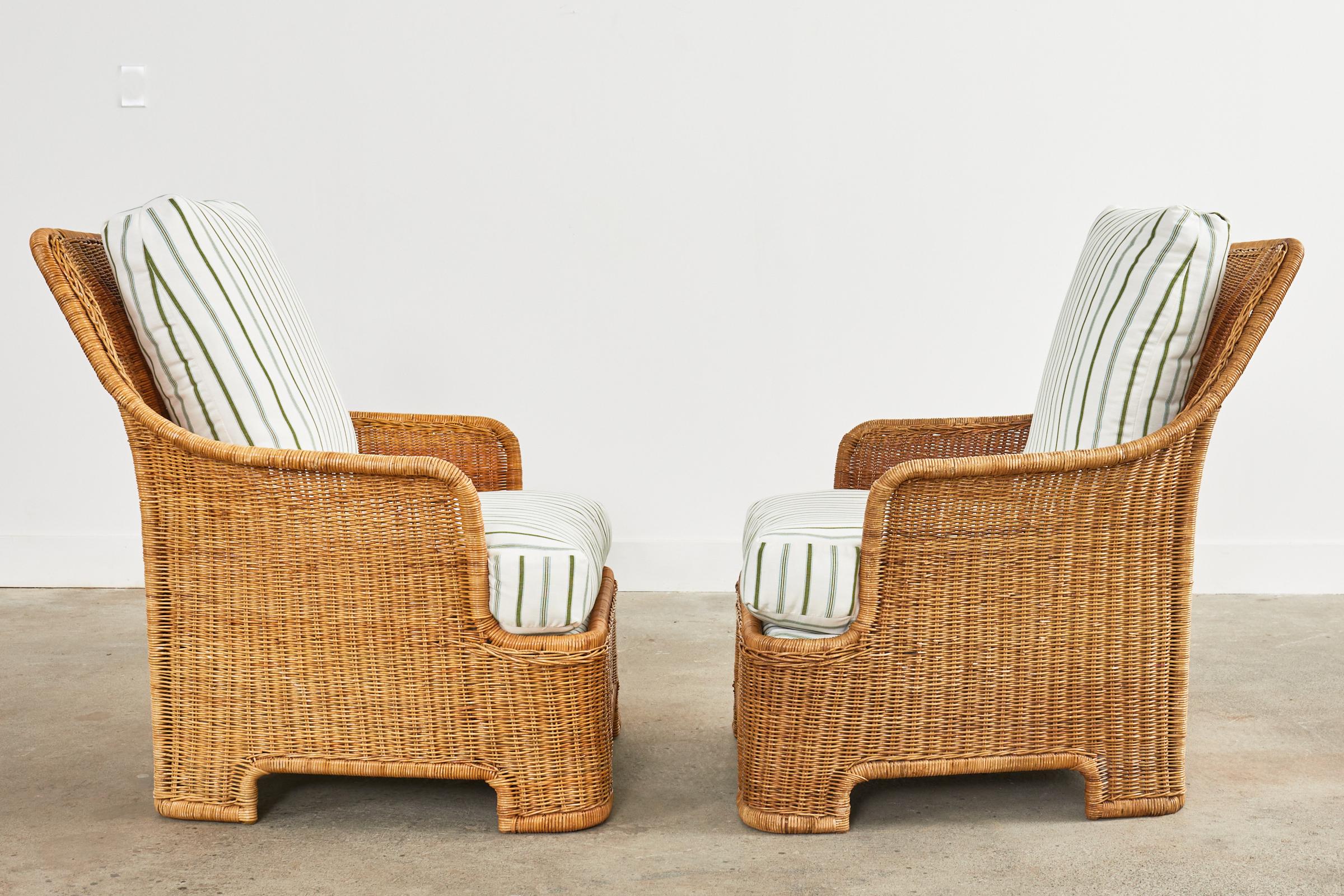 Pair of Midcentury Organic Modern Wicker Lounge Chairs In Good Condition In Rio Vista, CA