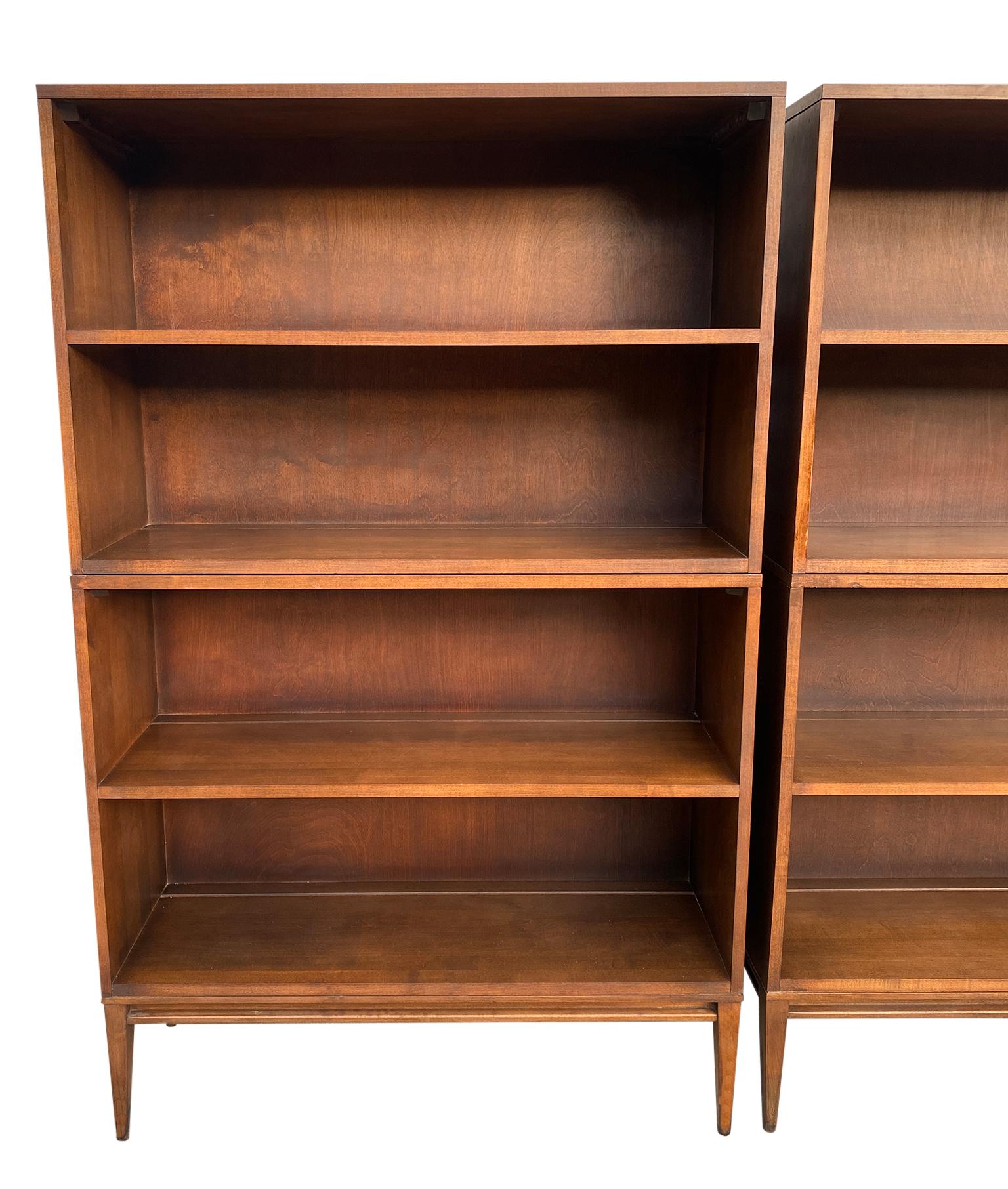 Pair of Midcentury Paul McCobb Double Bookshelves #1516 Maple Walnut Finish 3