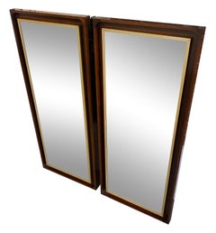 Paar Paul McCobb H. Sacks Wandspiegel aus massivem Nussbaumholz aus der Mitte des Jahrhunderts