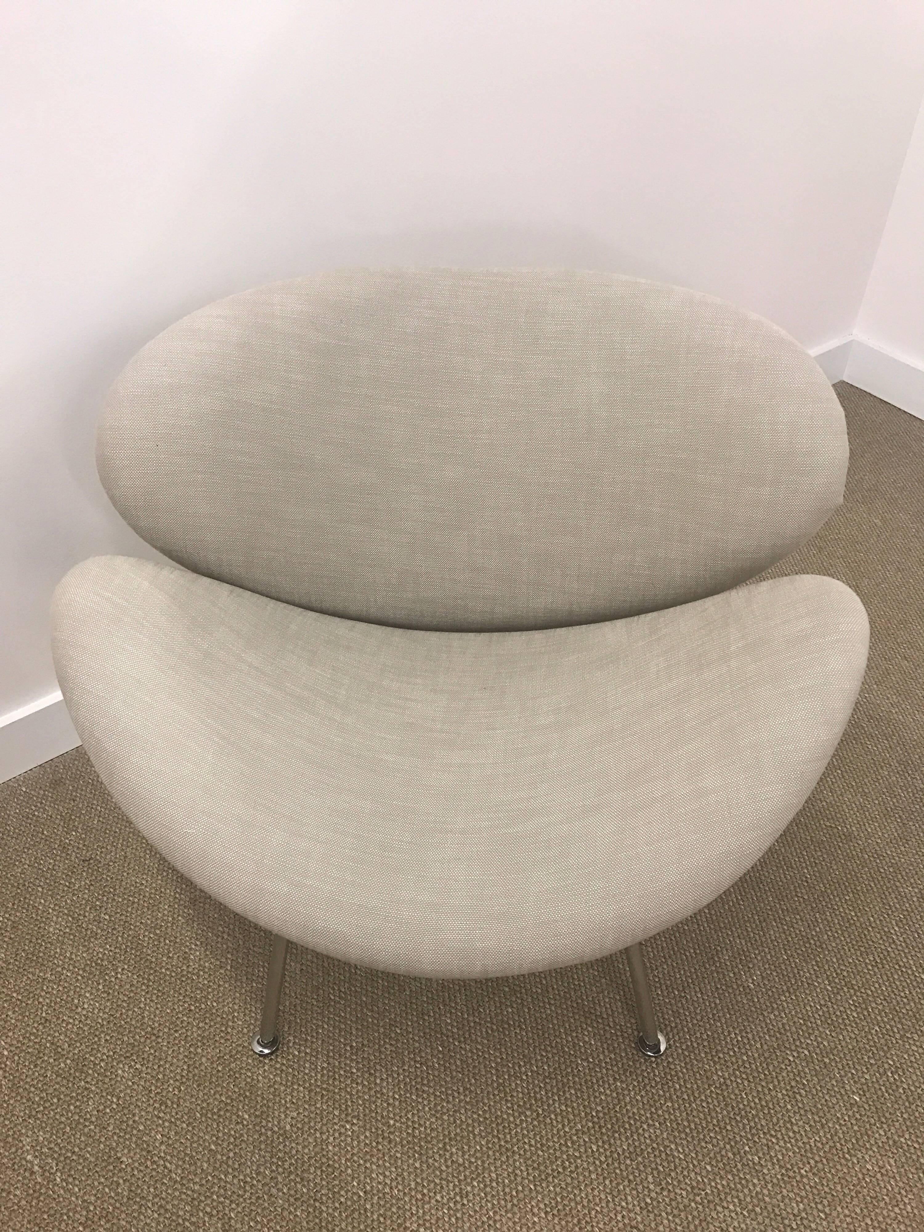 Mid-Century Modern Pair of Midcentury Pierre Paulin Style Chairs