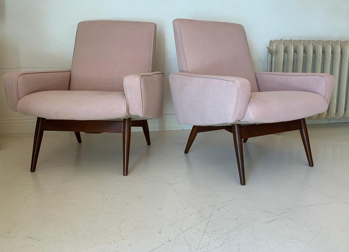 Pair of Midcentury Pink Lounge Chairs 2