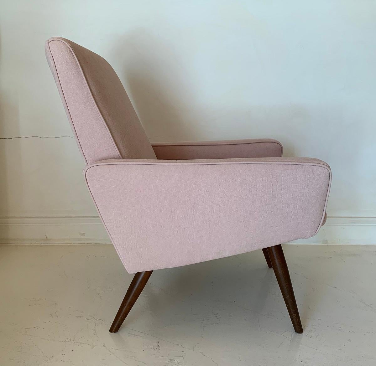 English Pair of Midcentury Pink Lounge Chairs