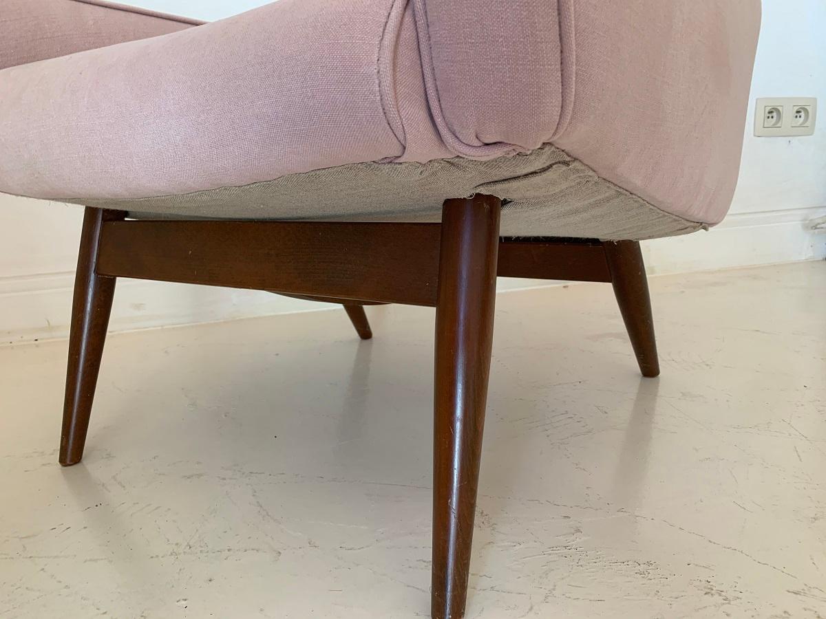 Linen Pair of Midcentury Pink Lounge Chairs
