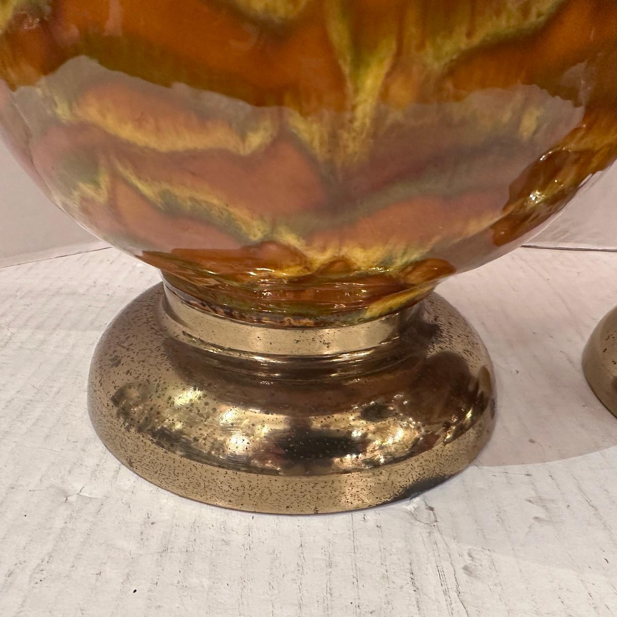 Pareja de lámparas de porcelana de mediados de siglo Porcelana en venta