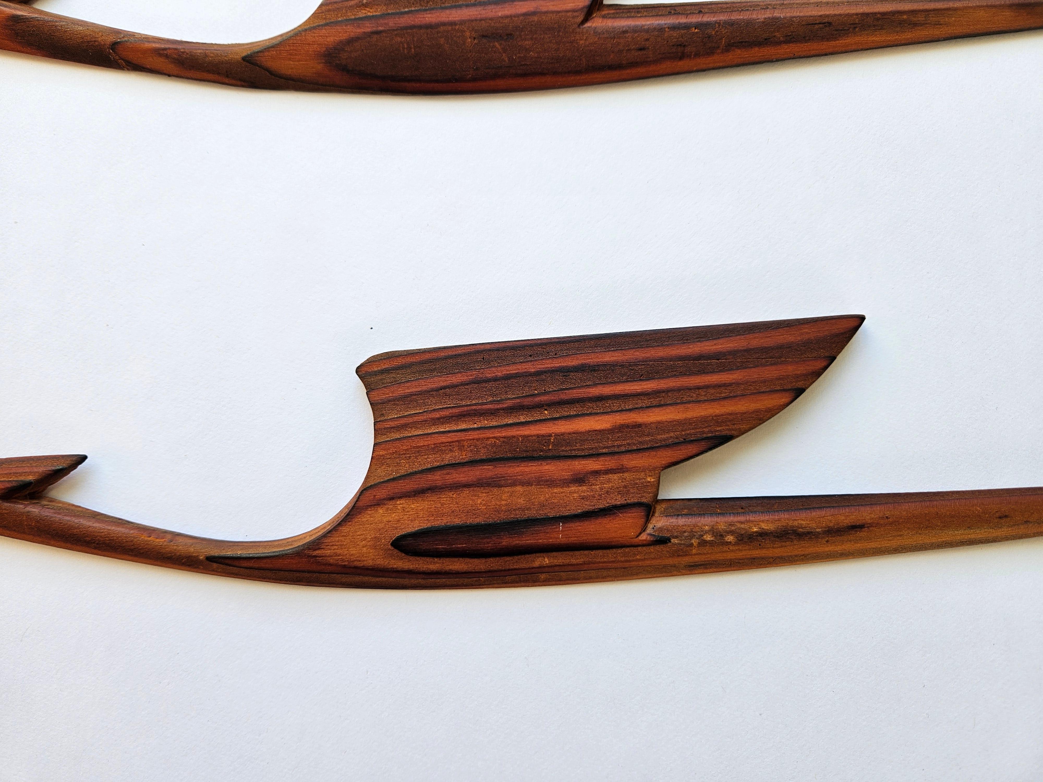 Milieu du XXe siècle Paire de sculptures murales en bois rares du milieu du siècle représentant des oiseaux et des hérons, Danemark, années 1960. en vente